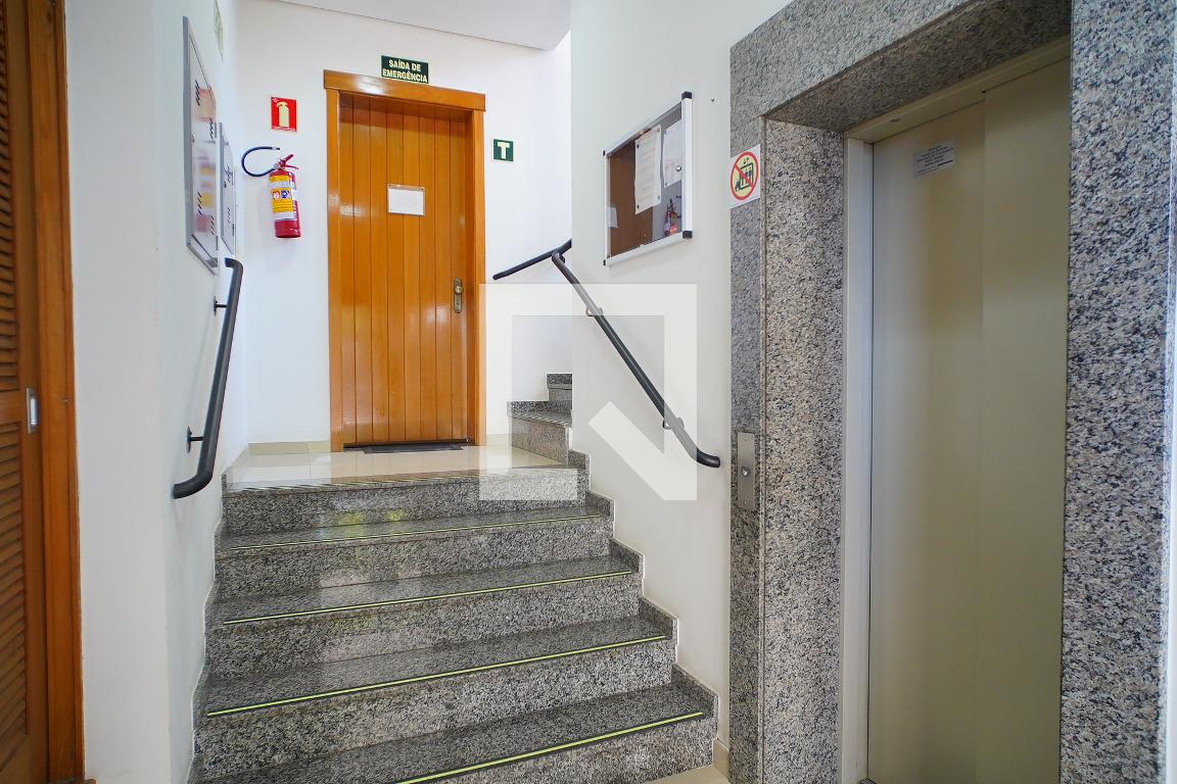 Hall de entrada - Edifício Gana