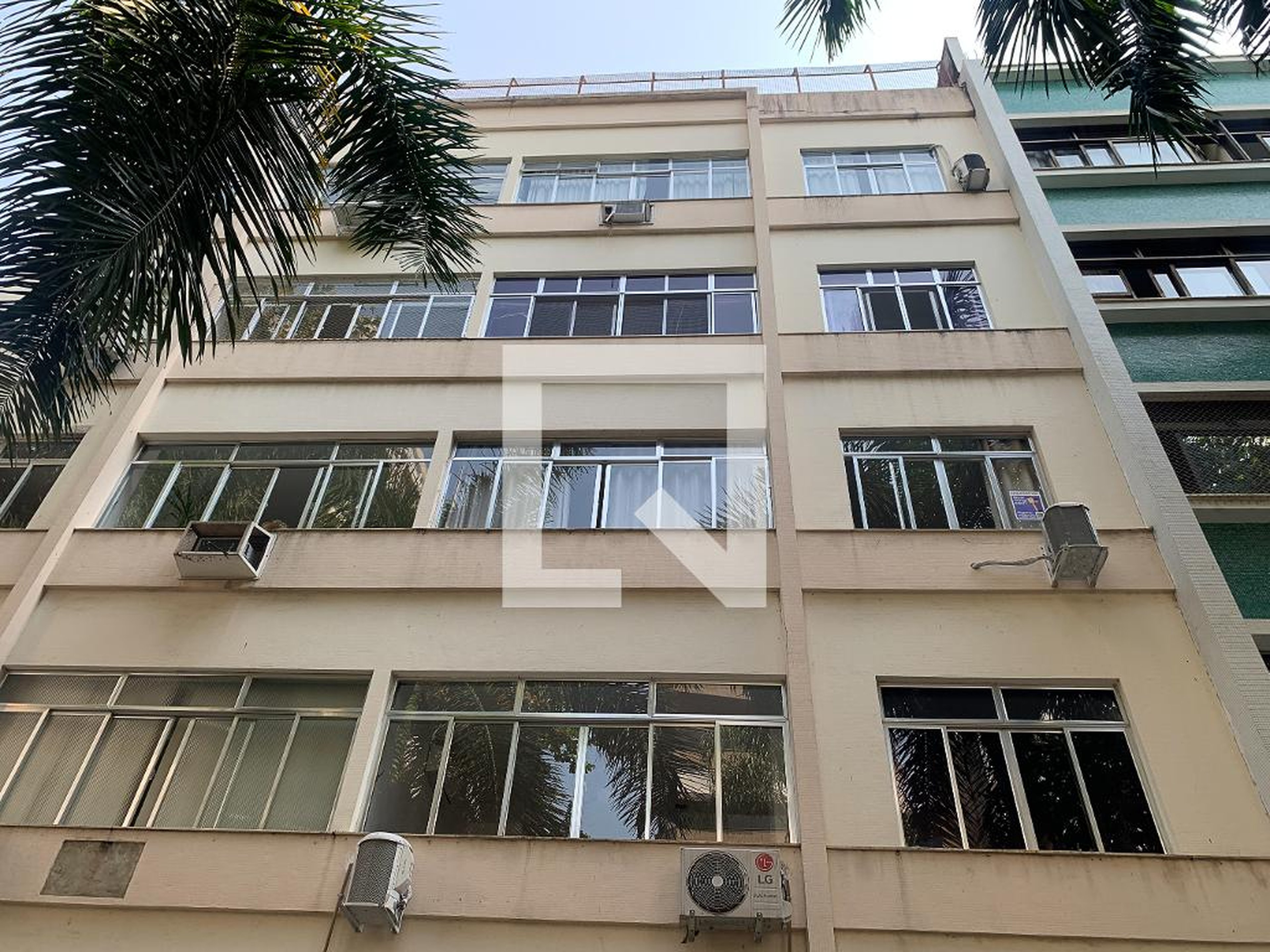 Fachada do Prédio Condomínio em Rua Paissandu, 258