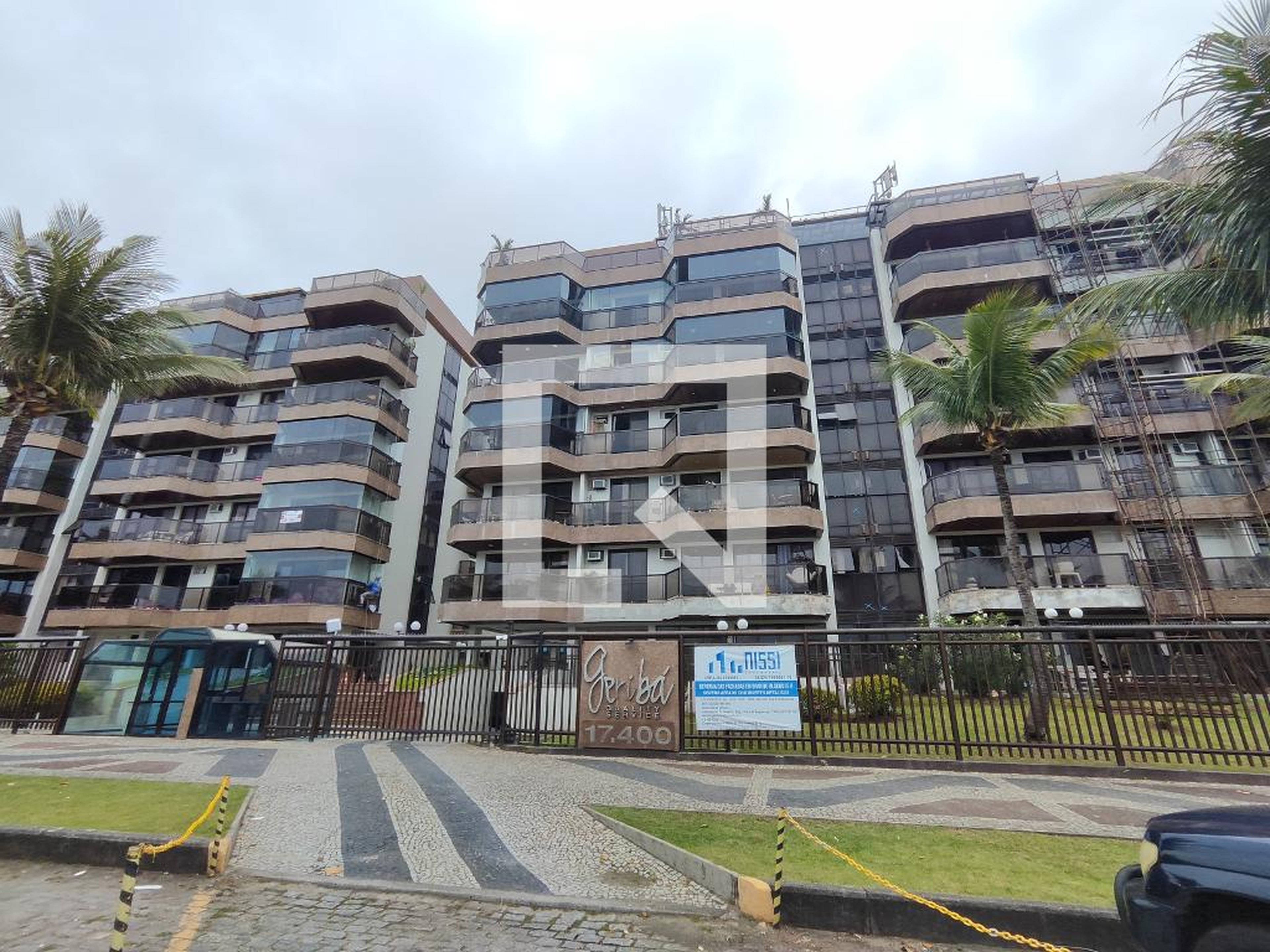 Fachada Condomínio Geriba Quality Service