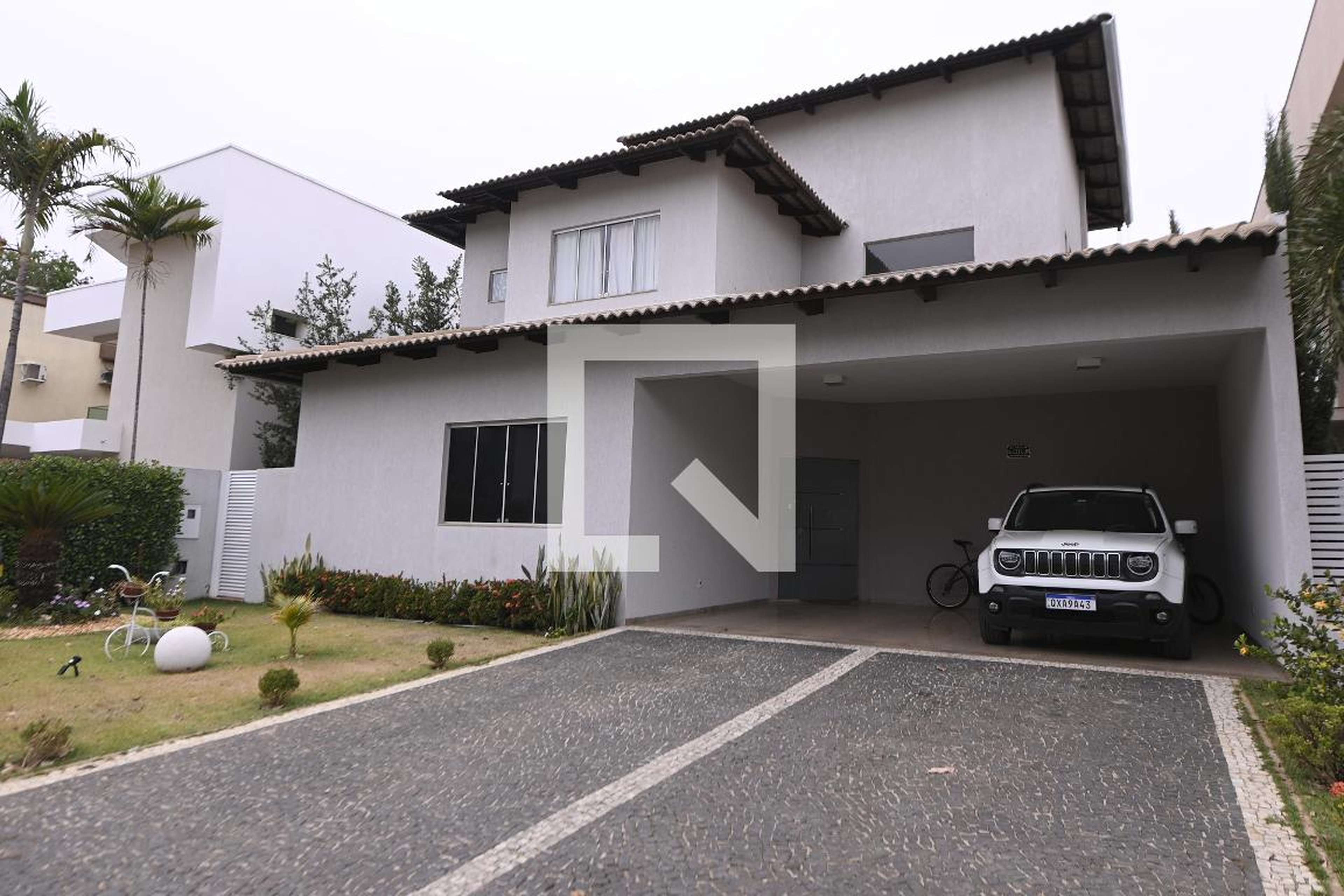 Fachada Condomínio em Alameda D-10, 0