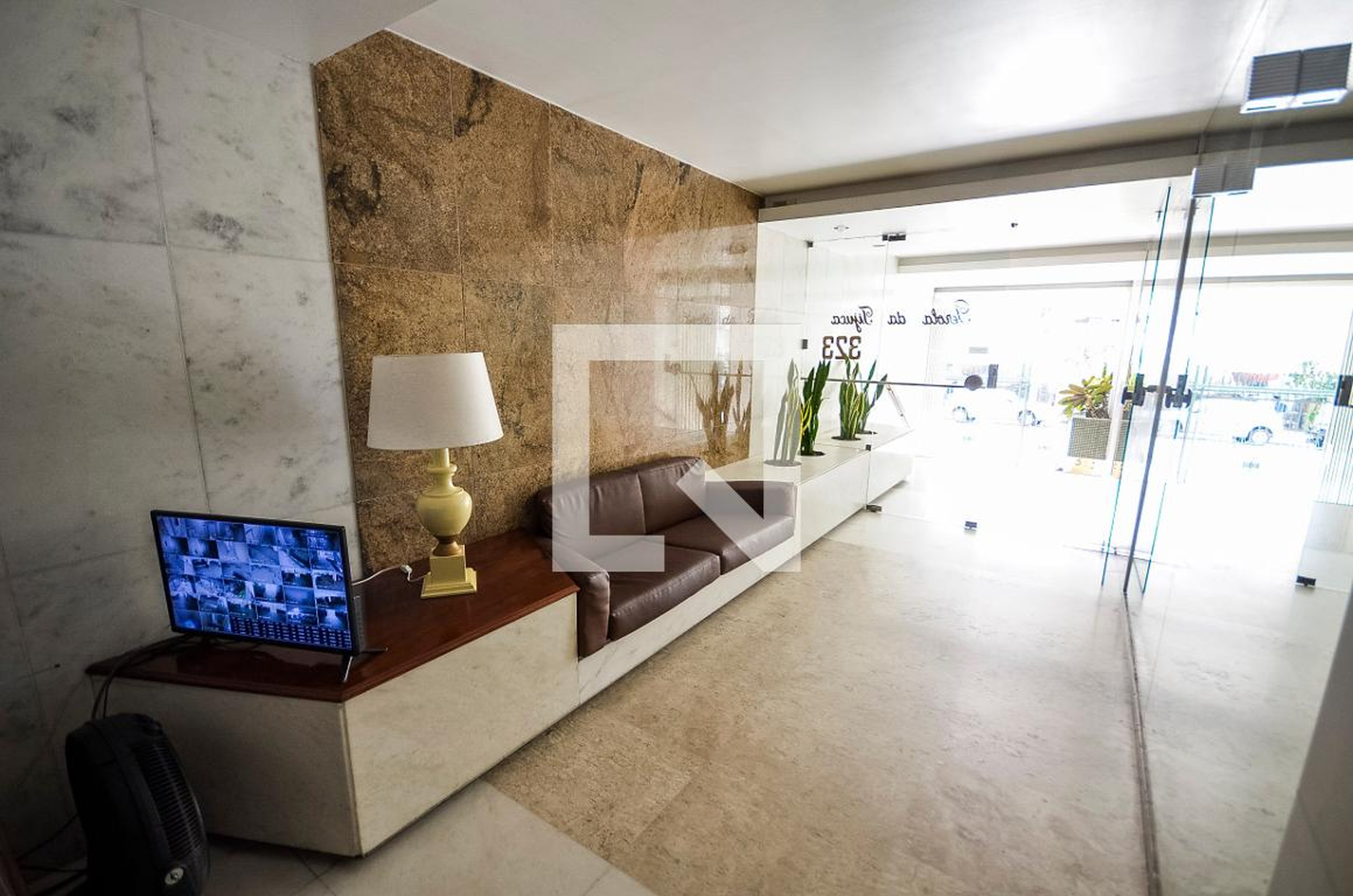 Hall - Edifício Pérola da Tijuca