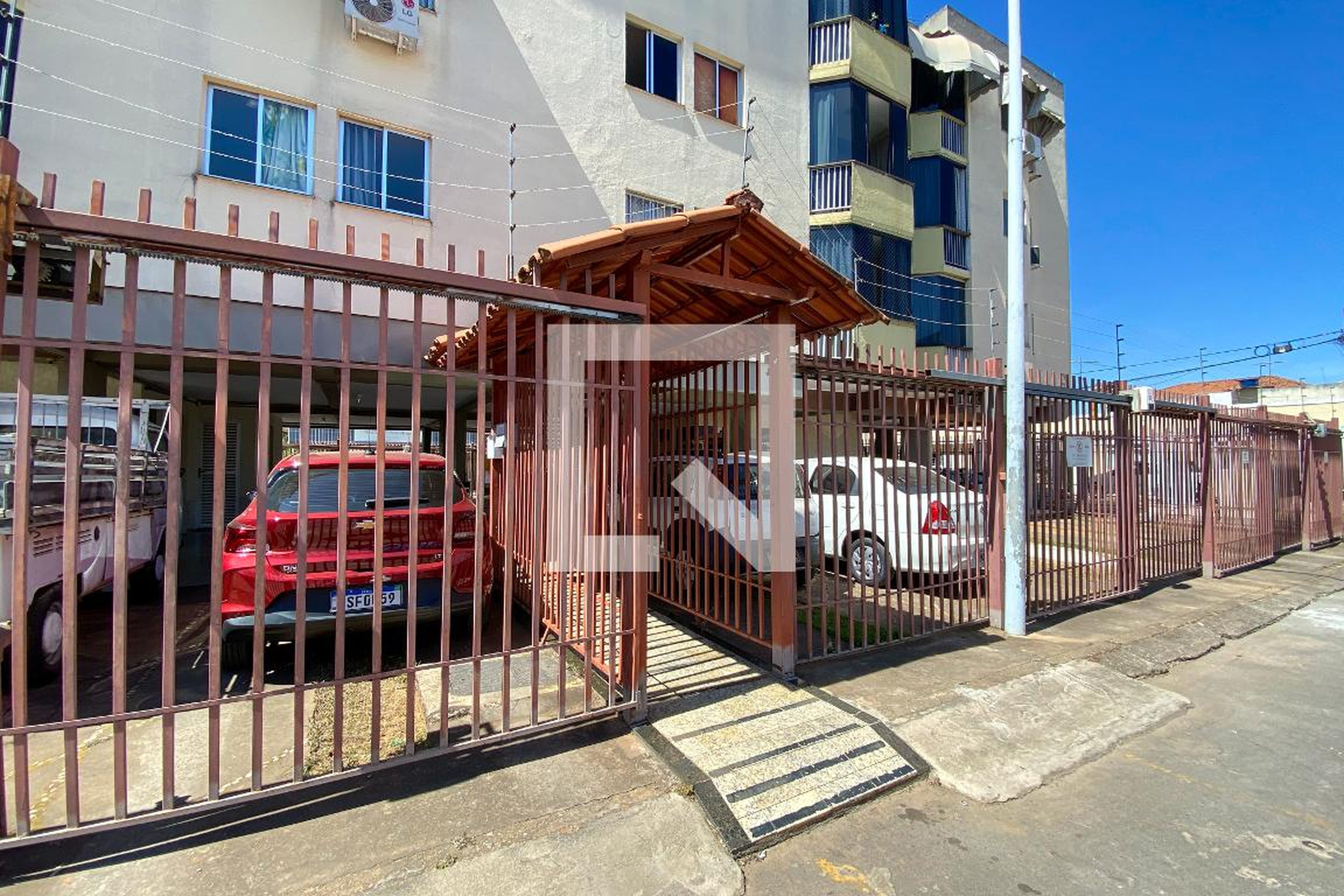 Fachada Condomínio em GUARÁ I QI 9 BL G LT G, s/n