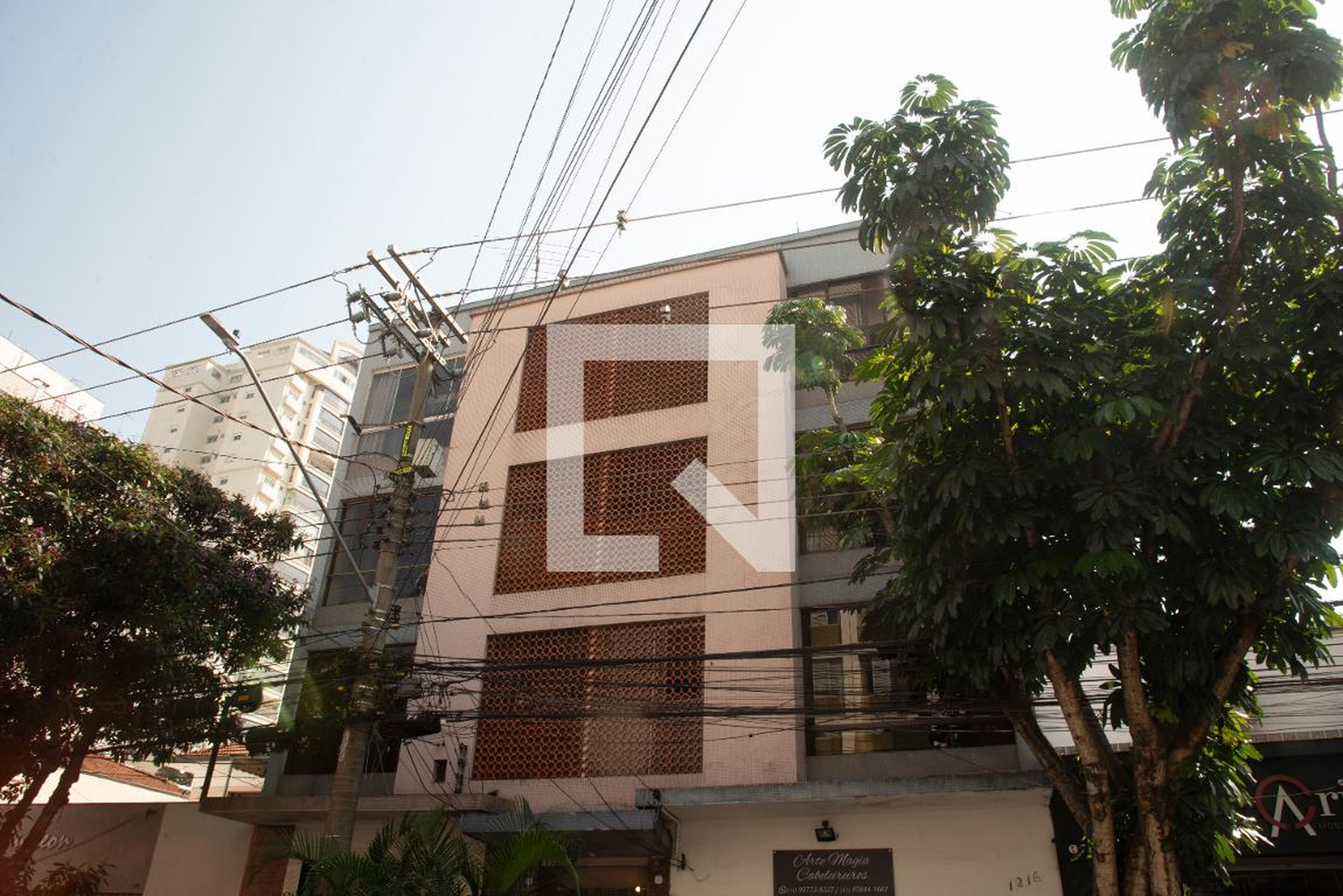 Fachada Condomínio em Rua Luís Góis, 1220