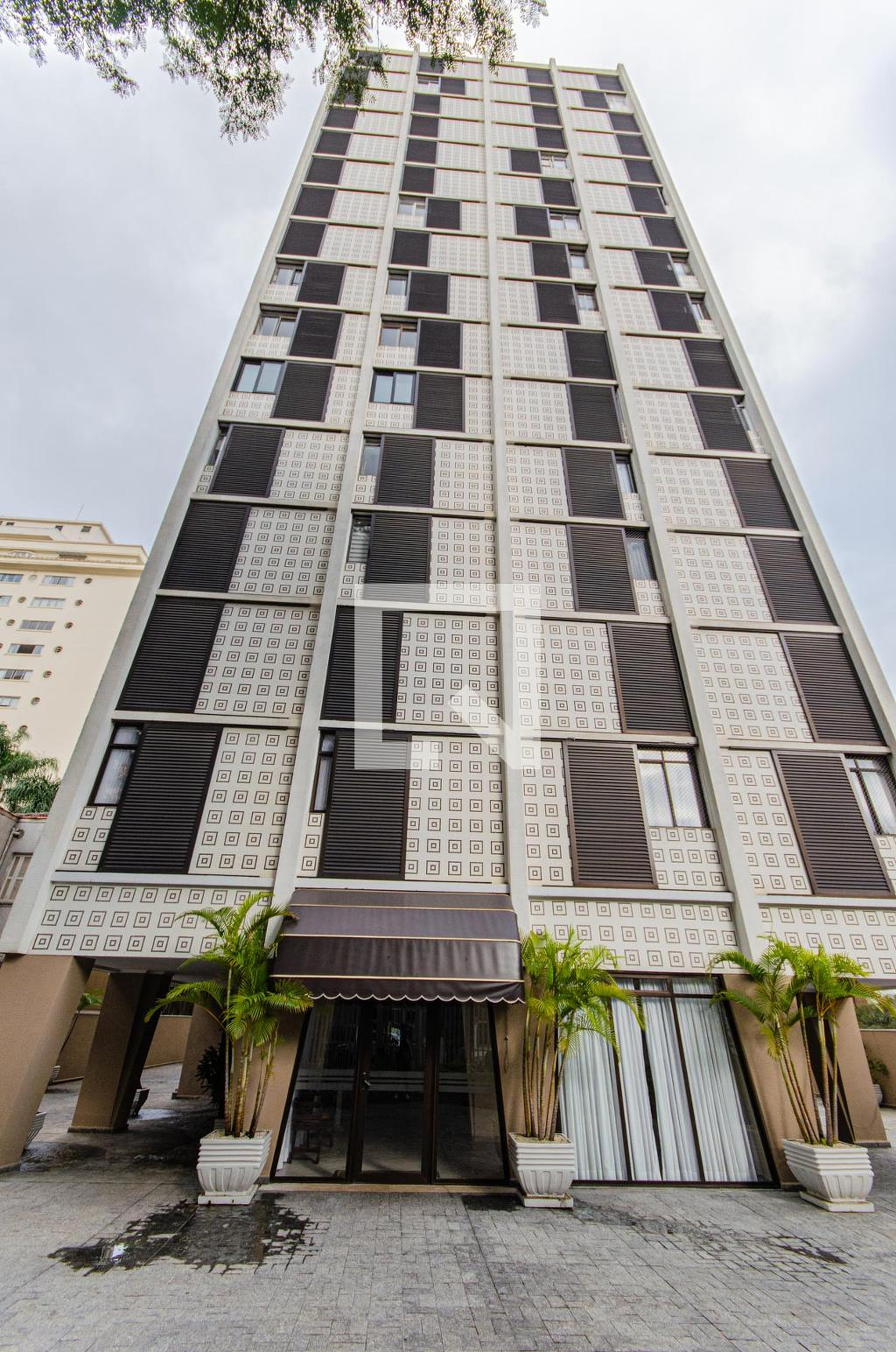 Fachada do Prédio Condomínio Edif Cor Oscar Porto