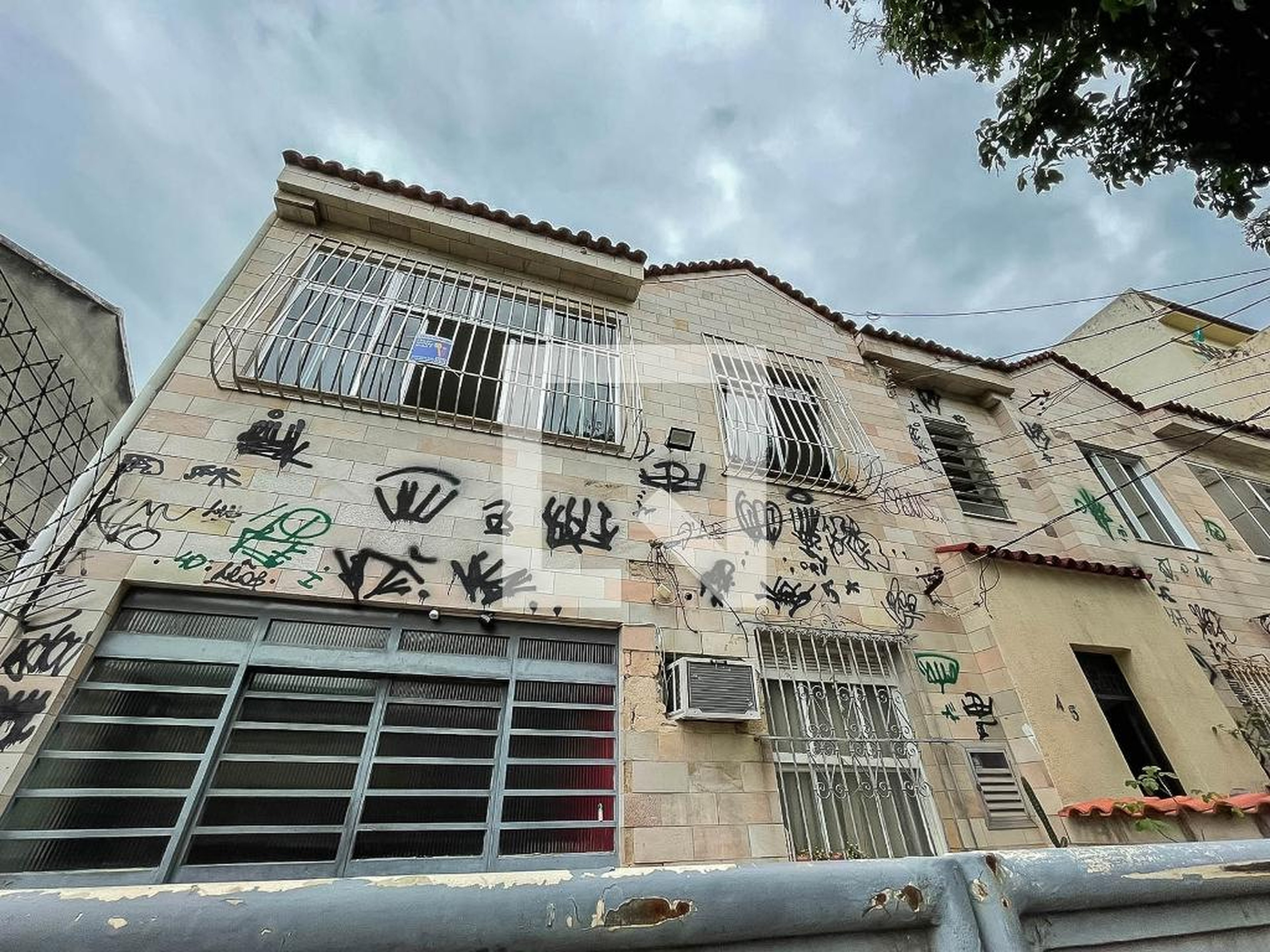 Fachada Condomínio em Rua Senador Soares, 45