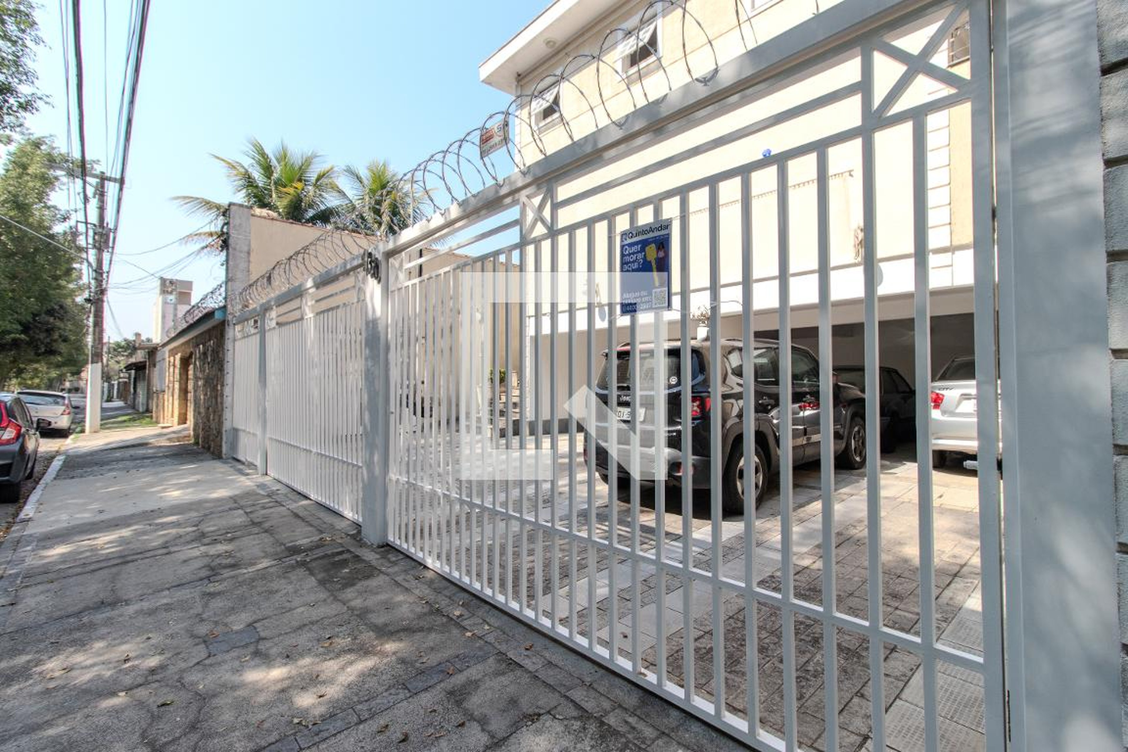 Fachada Condomínio em Avenida Vereador Ângelo Bortolo, 126