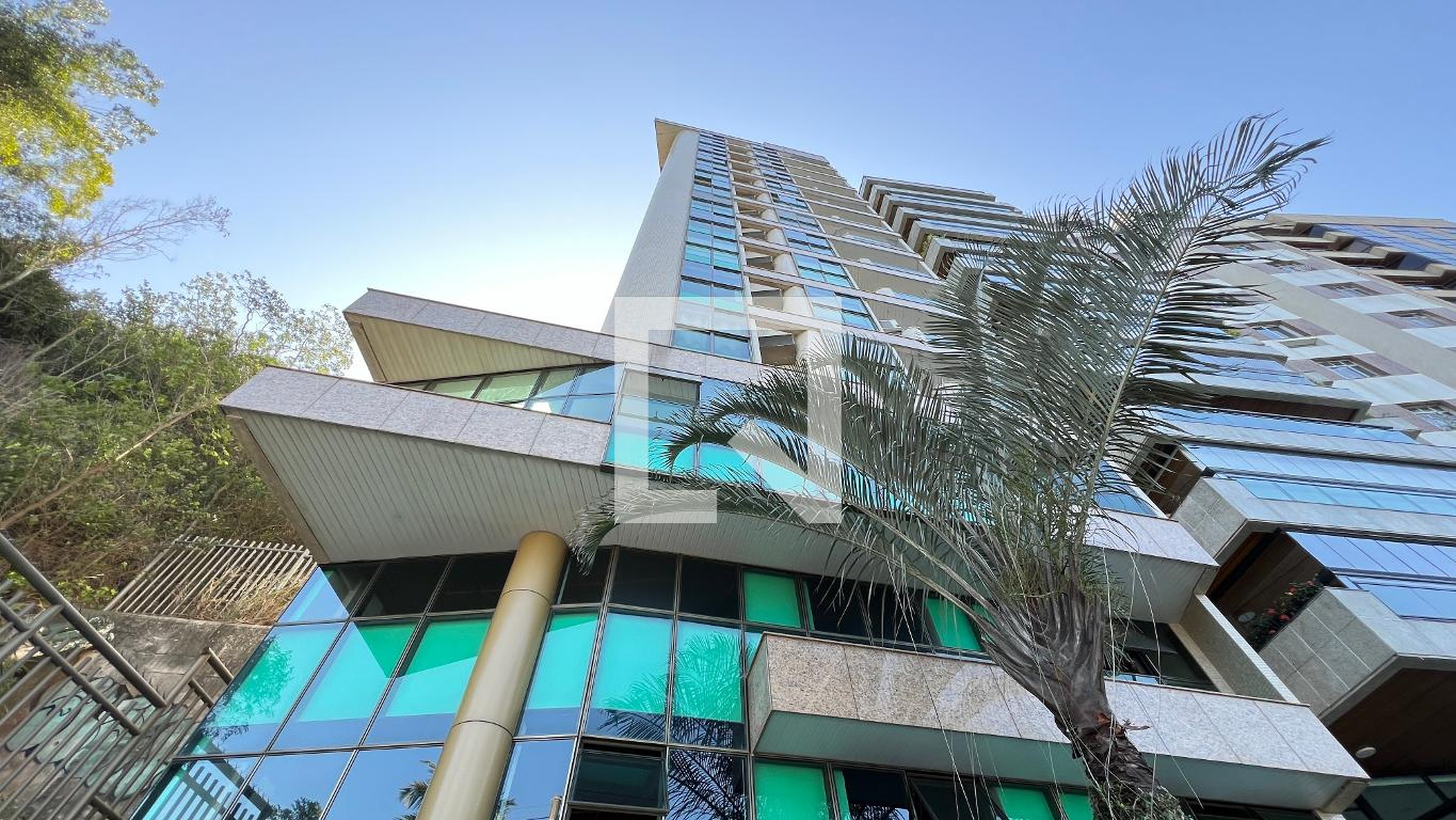 Fachada Condomínio Blue Tree Residence