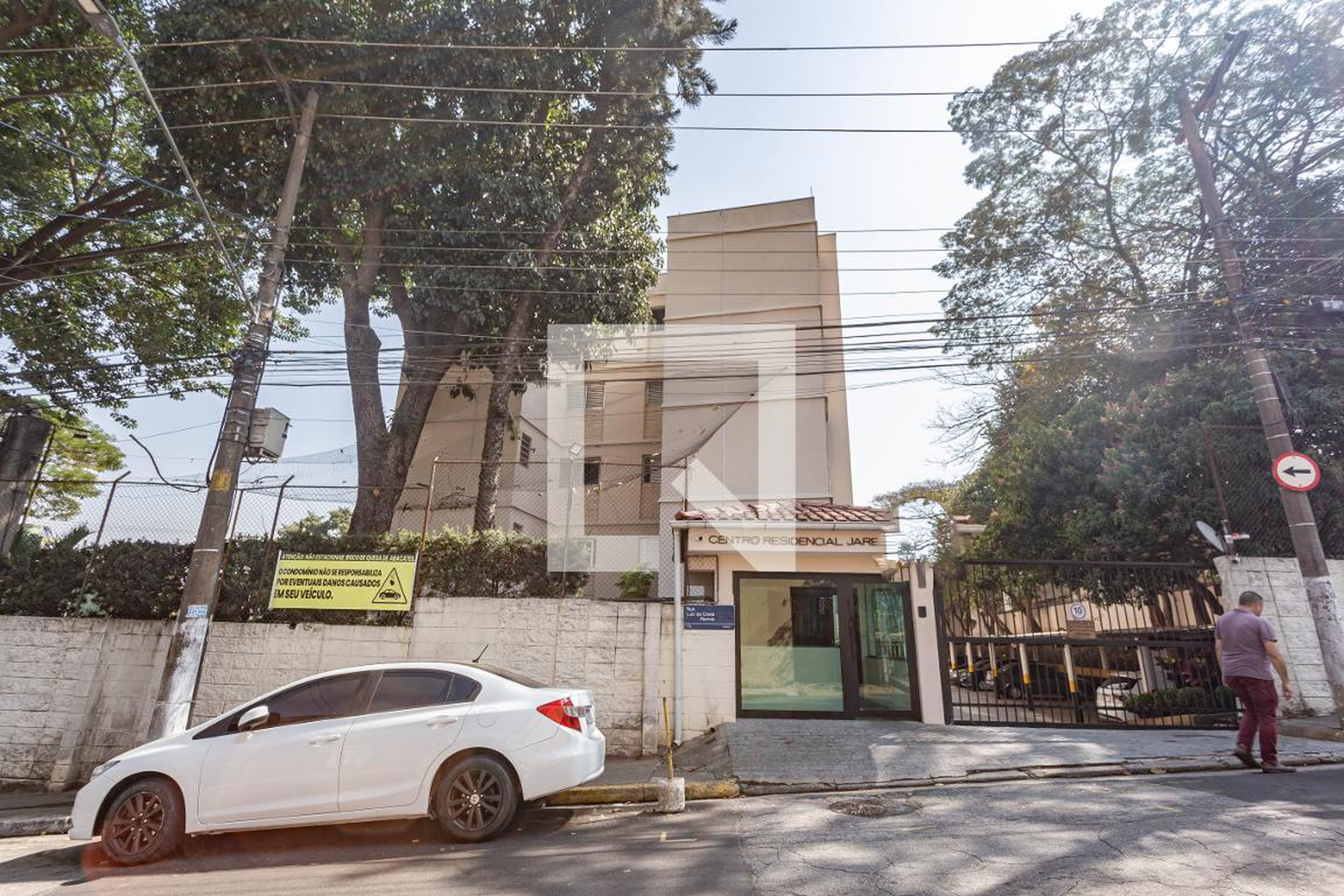 Fachada Condomínio Centro Residencial Jardim da Saúde