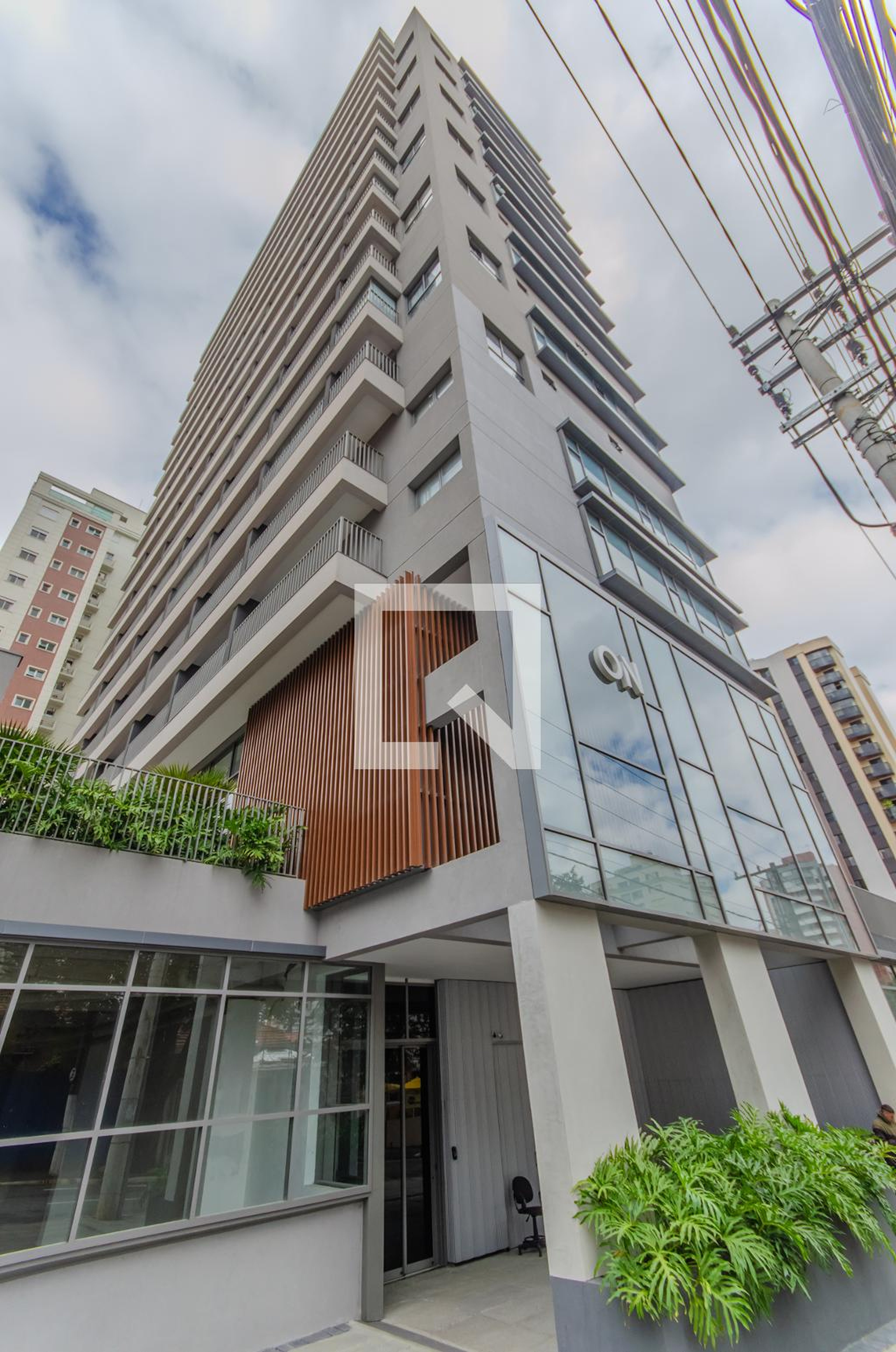 Fachada do Prédio Condomínio On Loefgreen