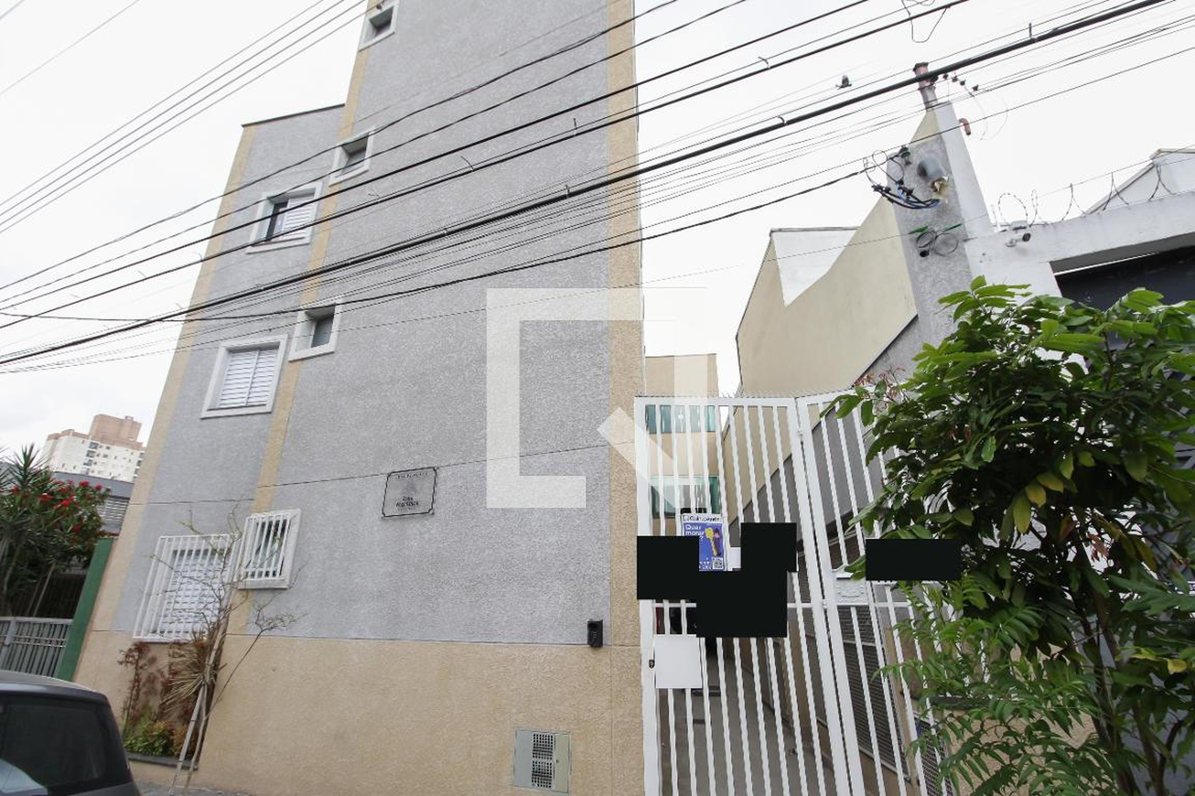 Fachada Condomínio em Rua Três Martelos, 161