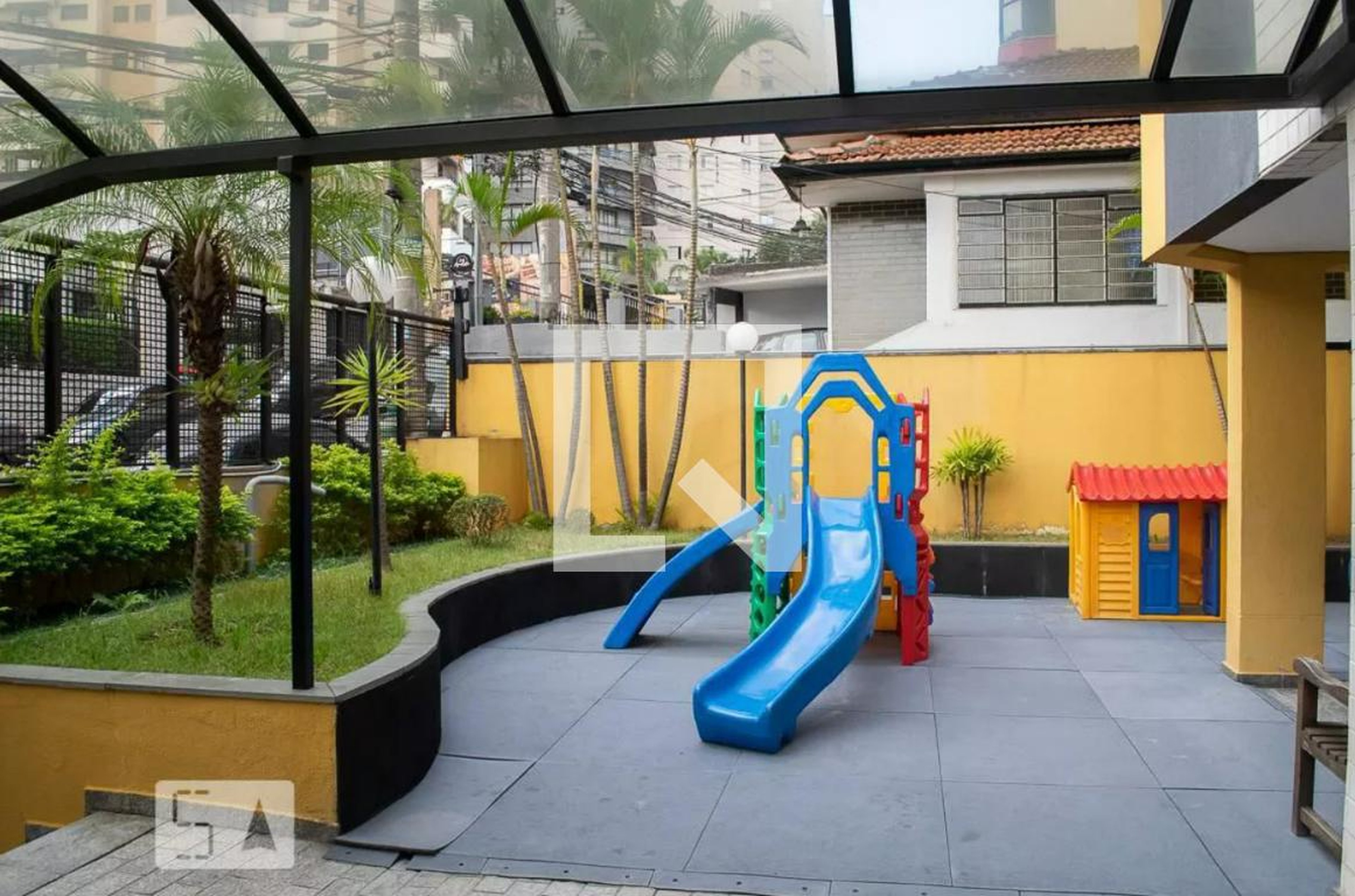 Playground - Modern Home