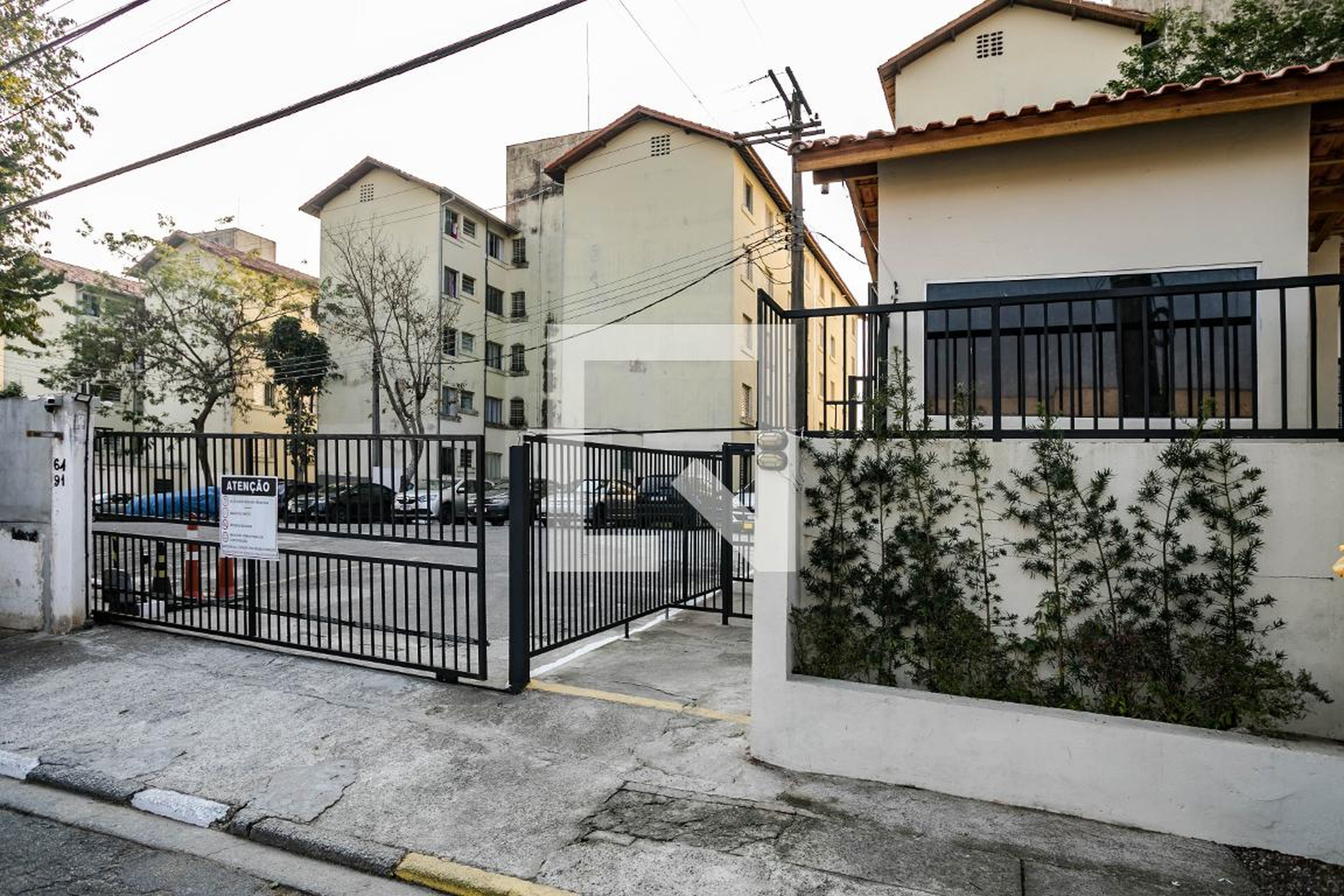 Fachada Condomínio Mogi Moderno