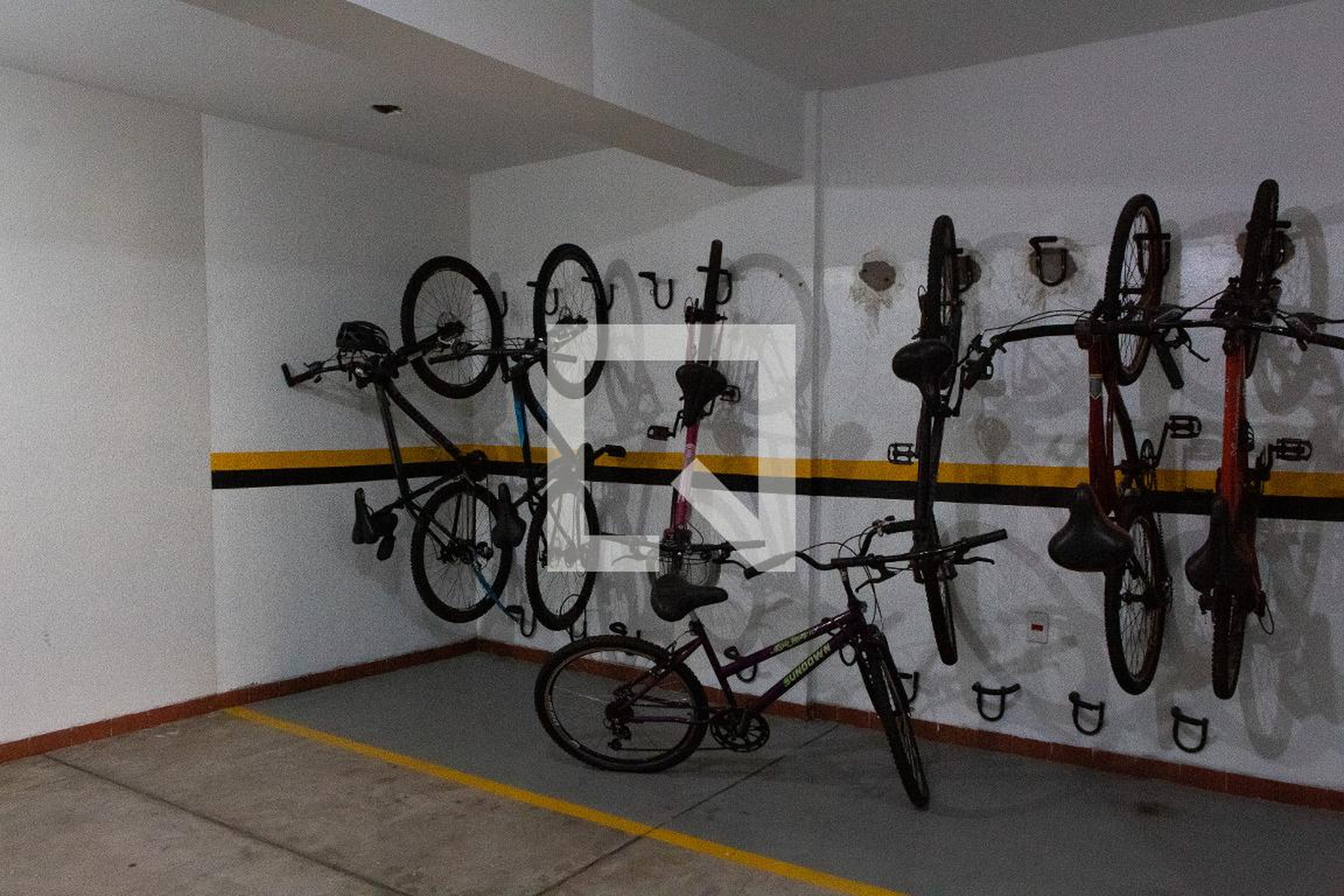 BICICLETÁRIO - Cristóvão Colombo