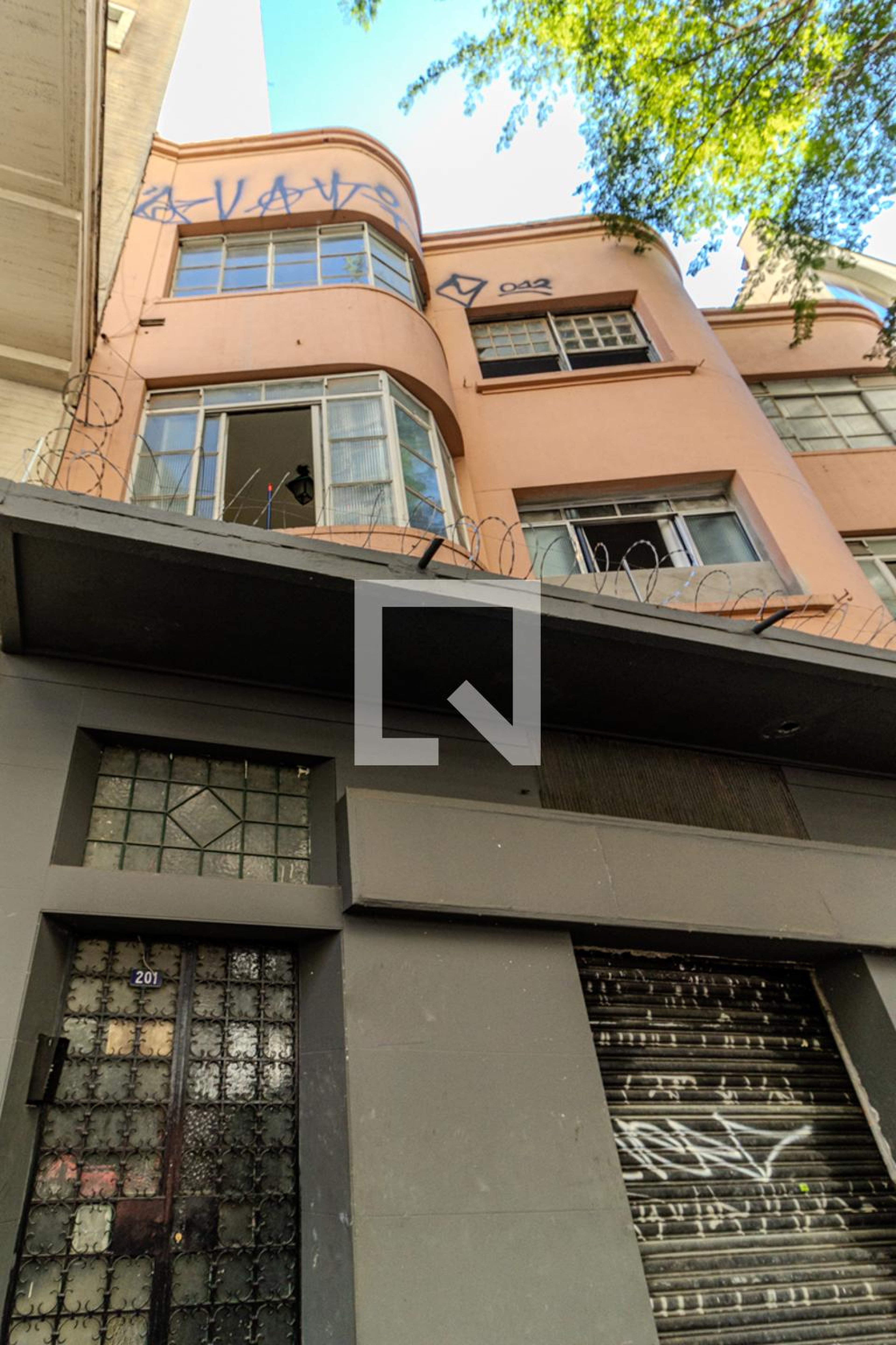 Fachada Condomínio em Avenida Duque de Caxias, 201