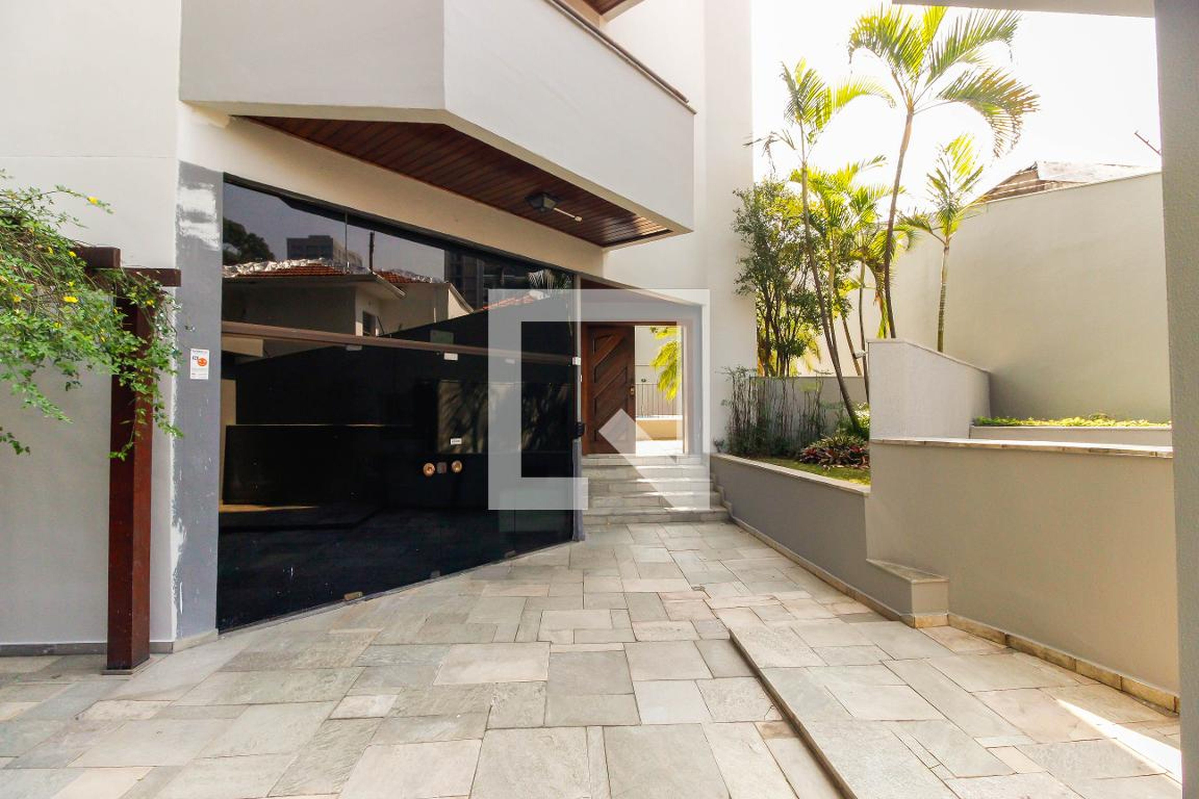 Entrada - Plaza Del Sol