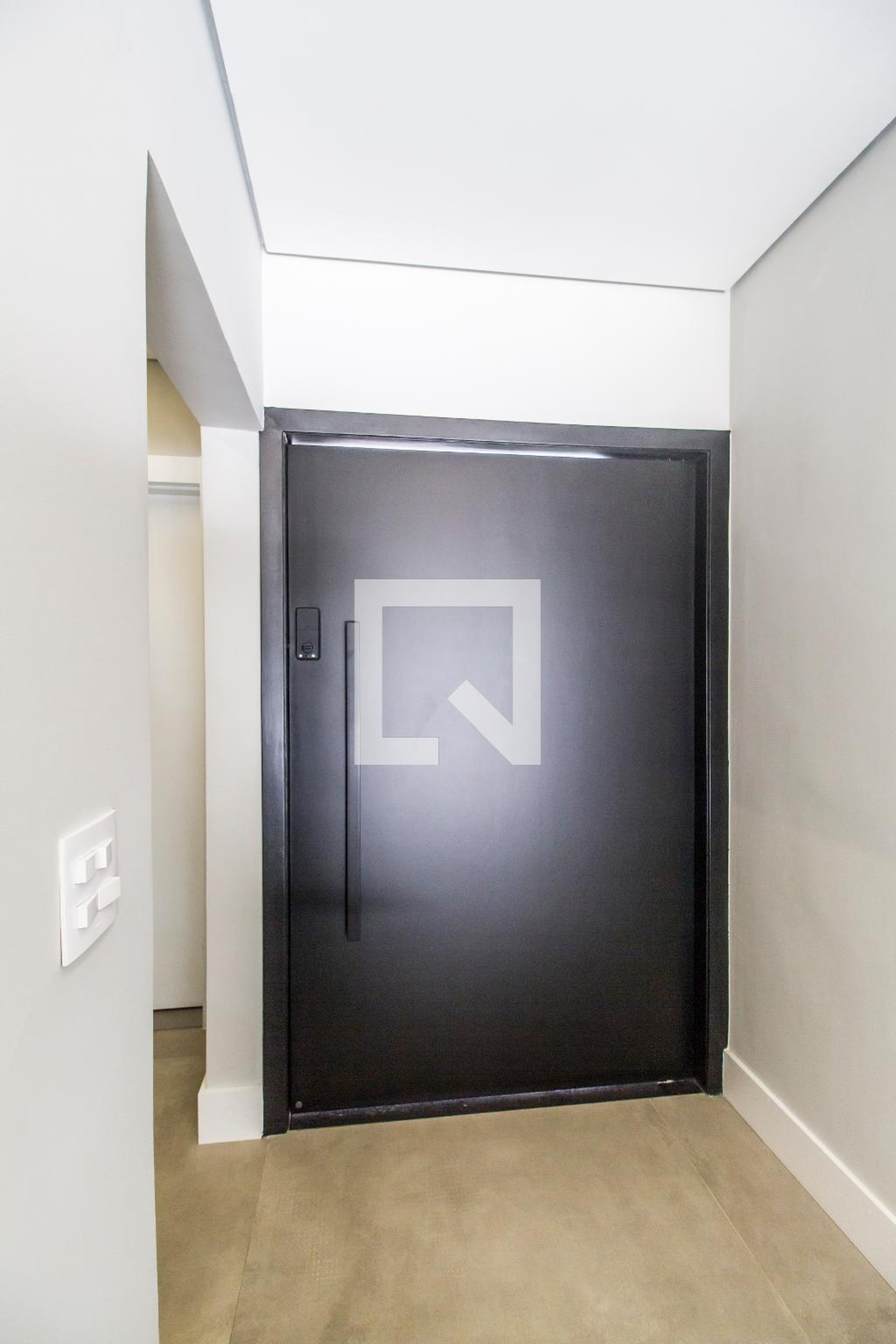 Hall de entrada Condomínio em Alameda dos Girassóis, 690