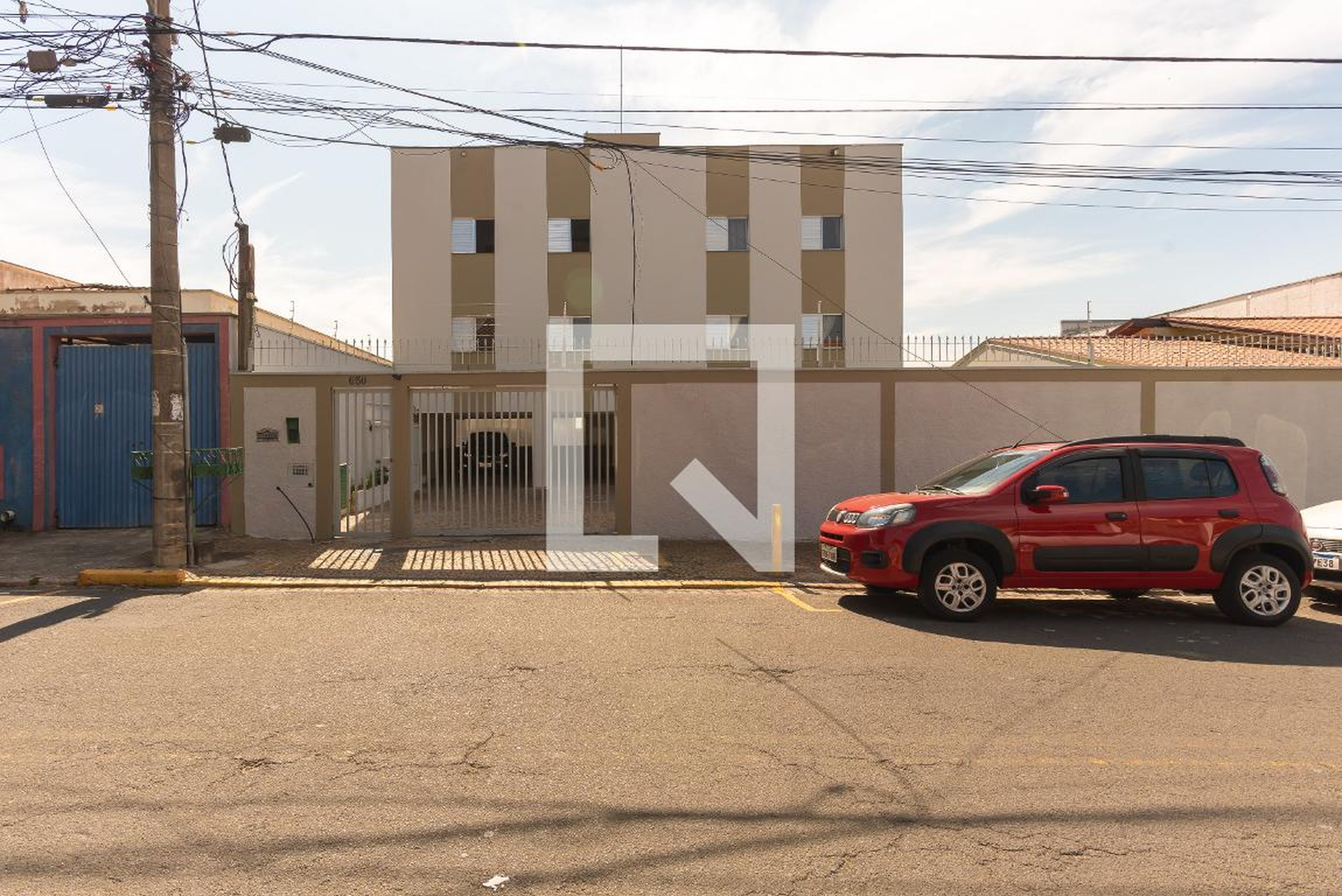 Fachada Condomínio em Rua Nazareno Mingoni, 650