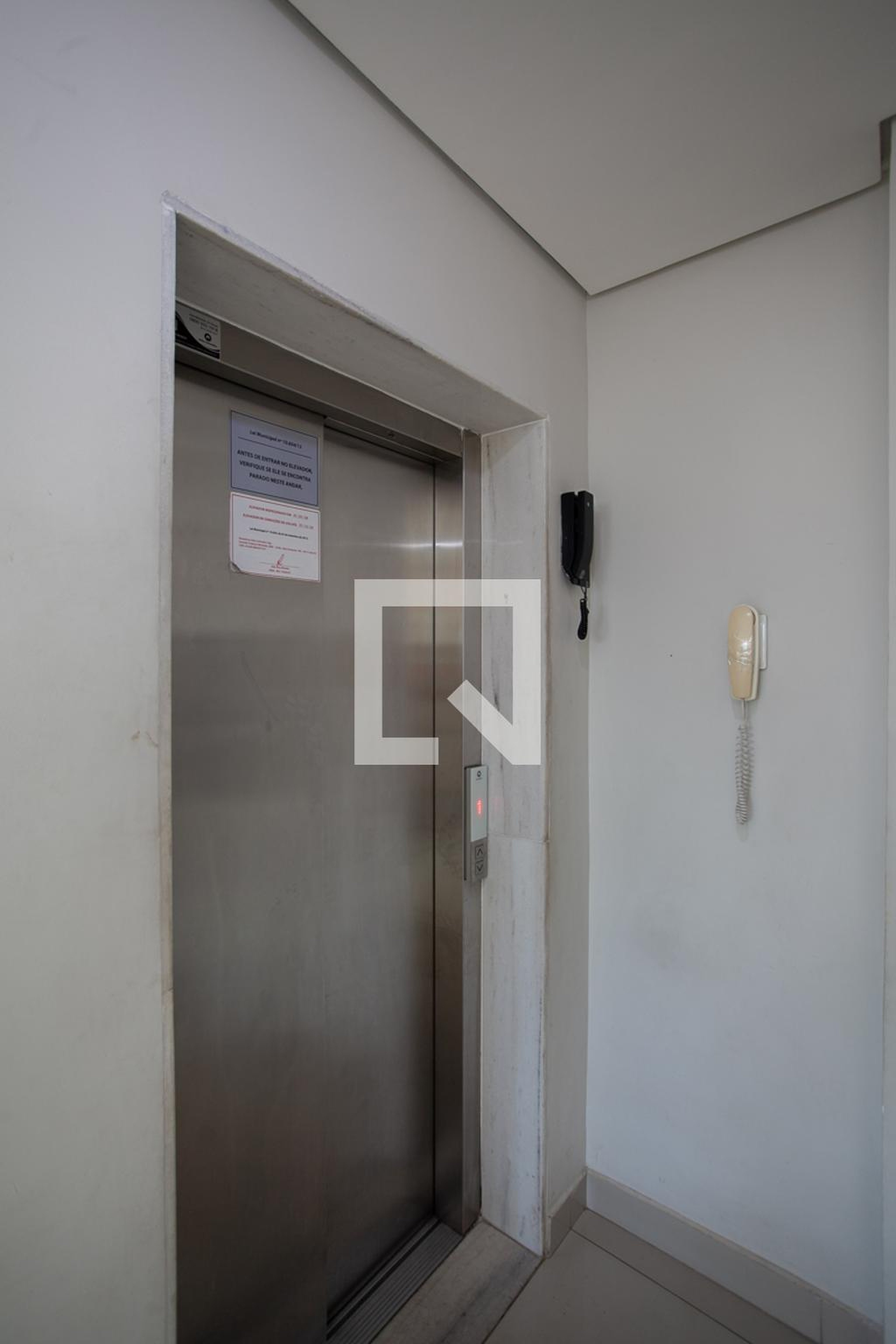 Elevador - Edifício Tulio Gouvea