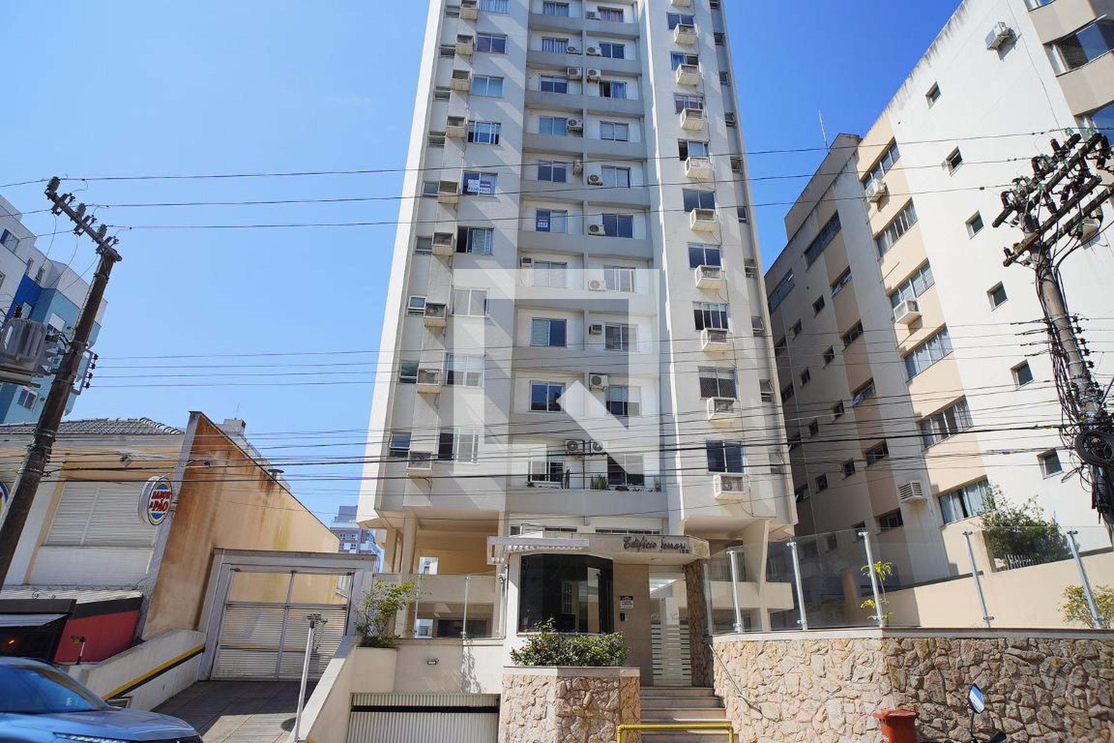 Fachada Condomínio Ferrari