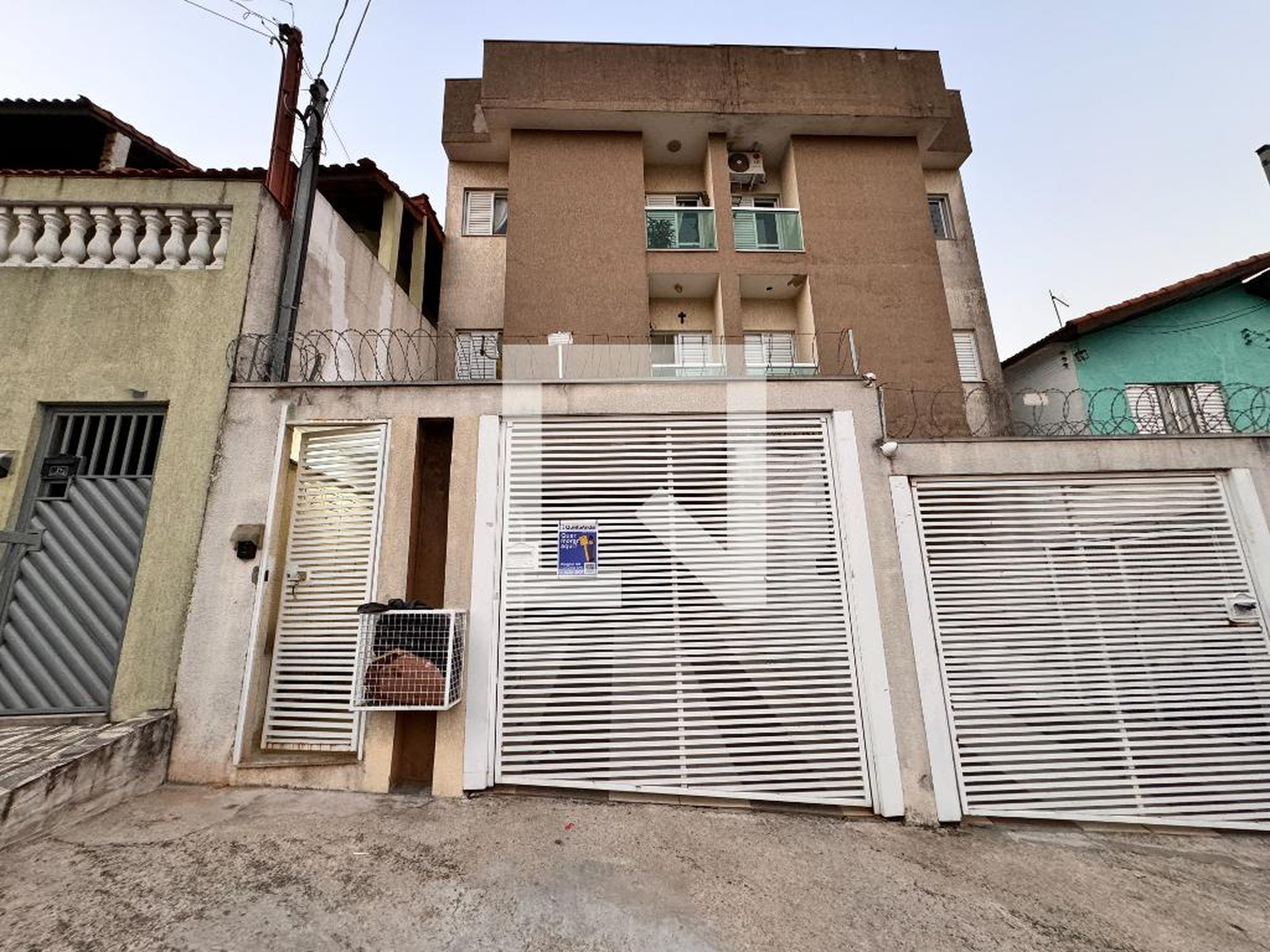 Fachada Condomínio em Rua Tanger, 361