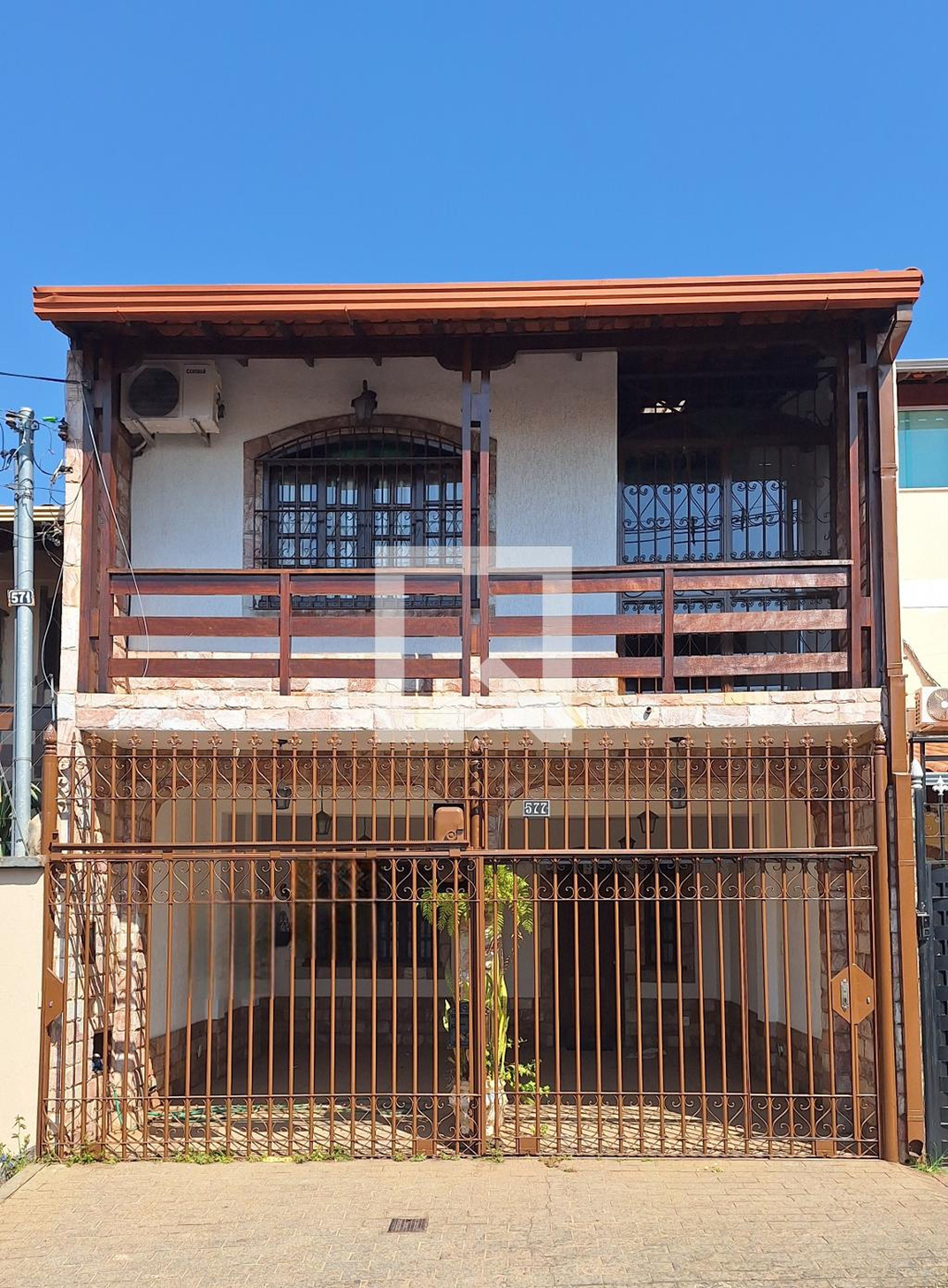 Fachada Condomínio em Rua dos Xavantes, 577