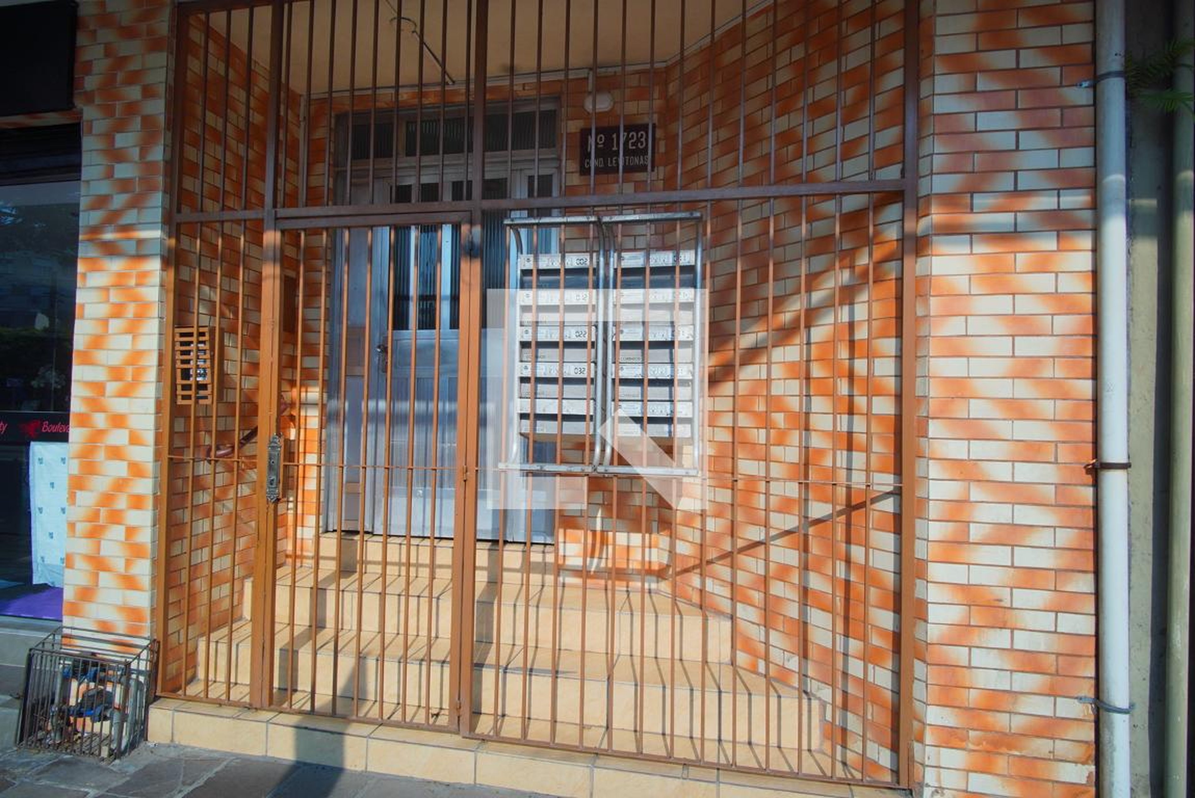 Fachada Condomínio em Avenida Protásio Alves, 1723