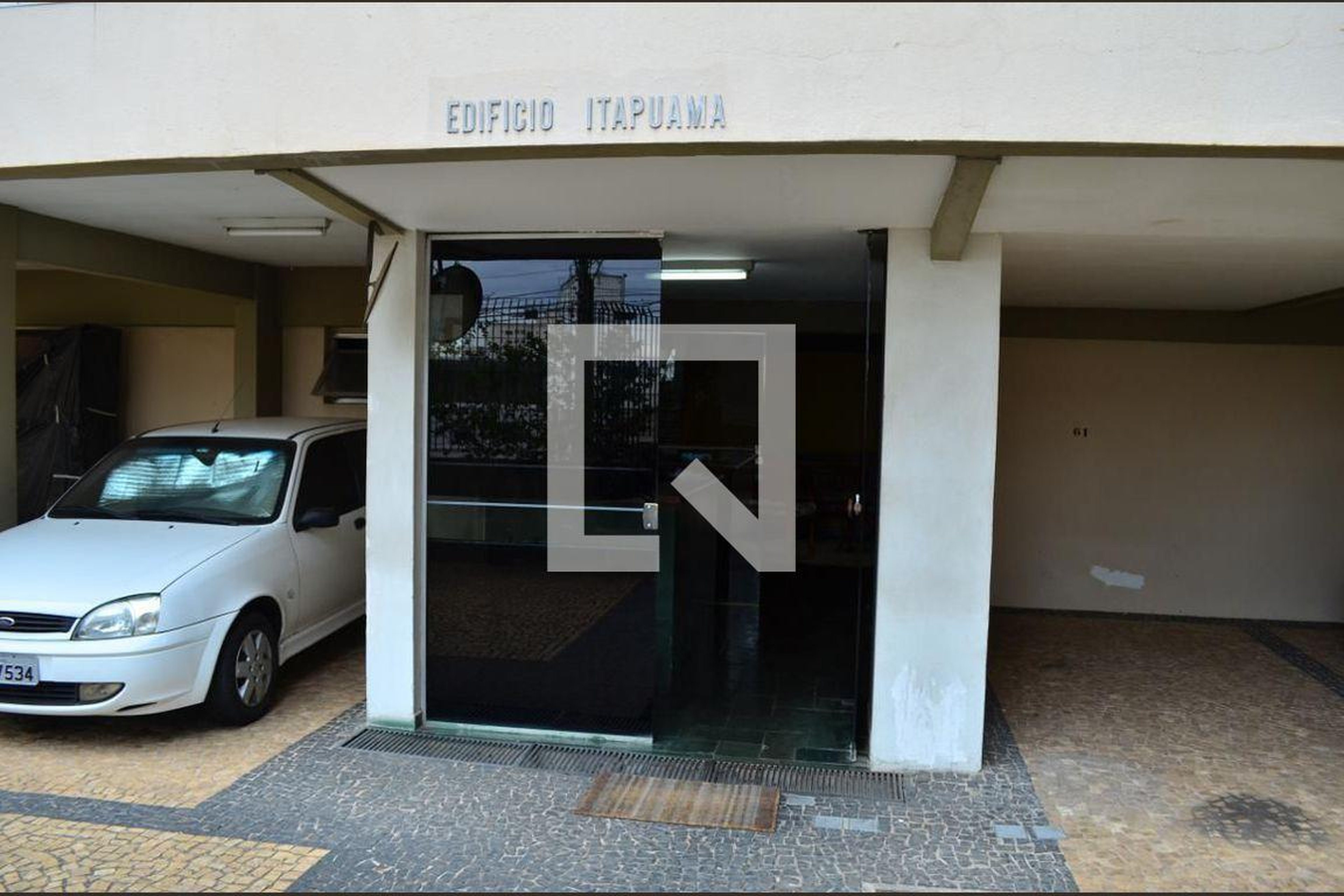 Fachada do Condomínio Condomínio Itapuama