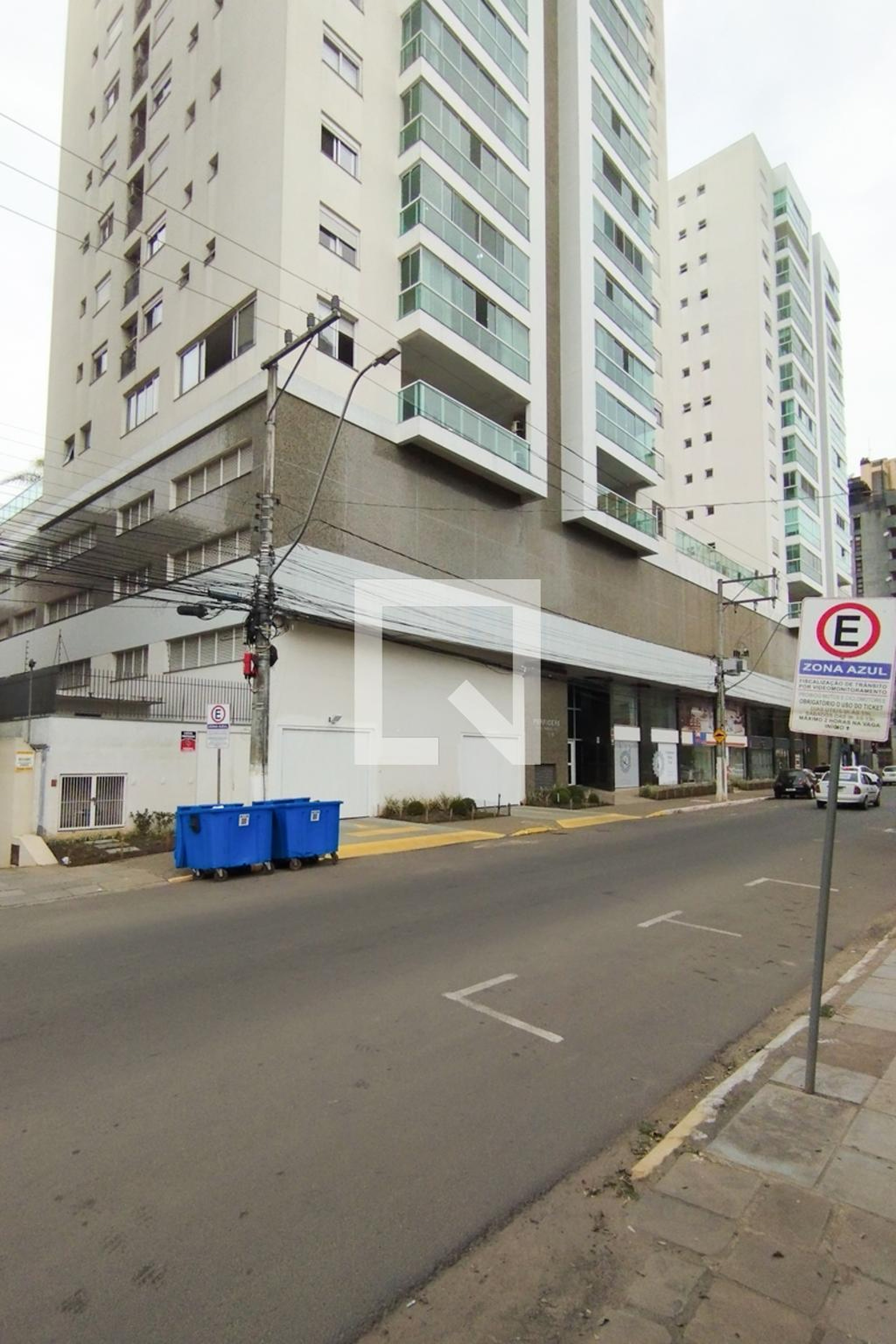 Fachada Condomínio em Rua São Joaquim, 316