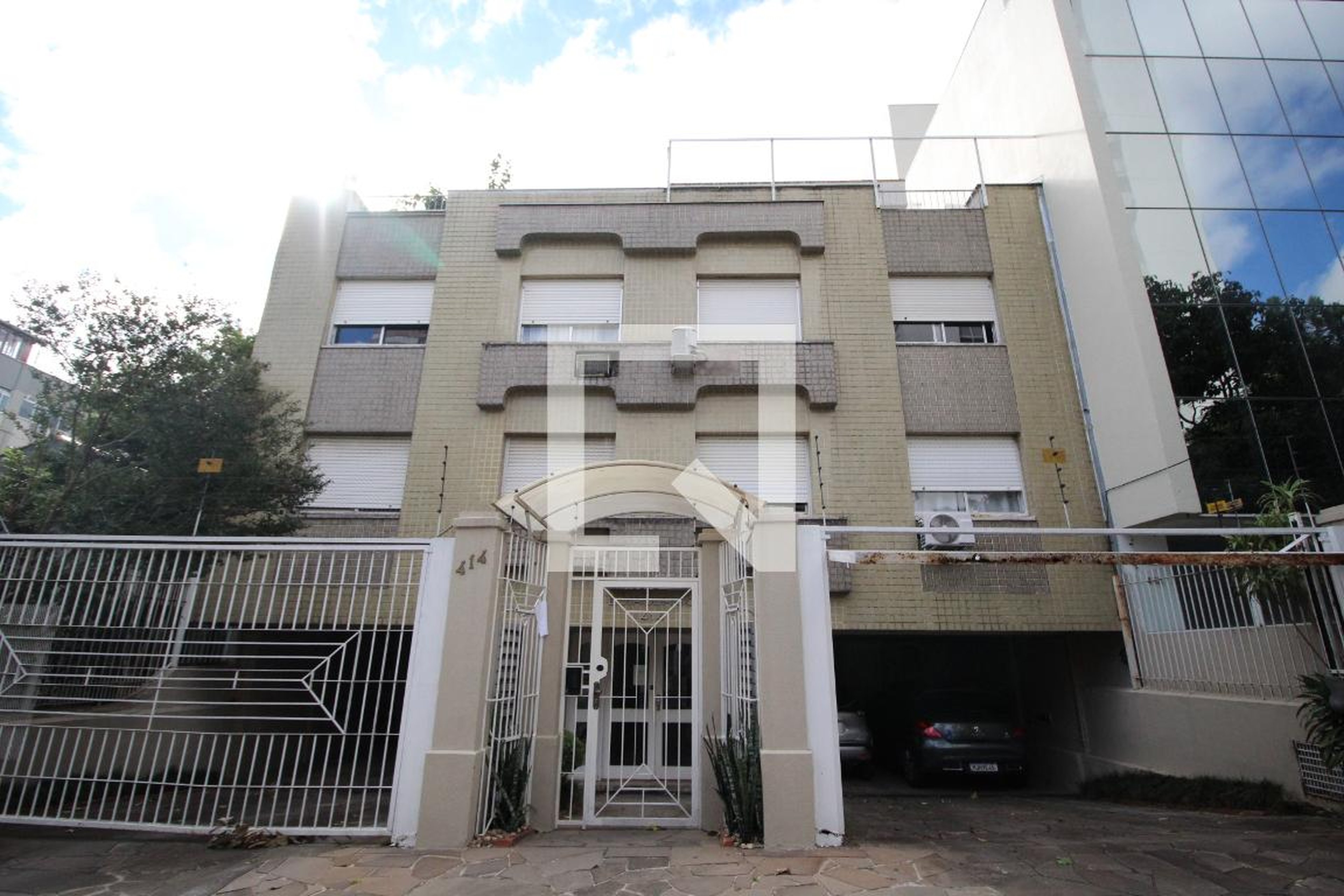 Fachada Condomínio em Avenida Alegrete, 414