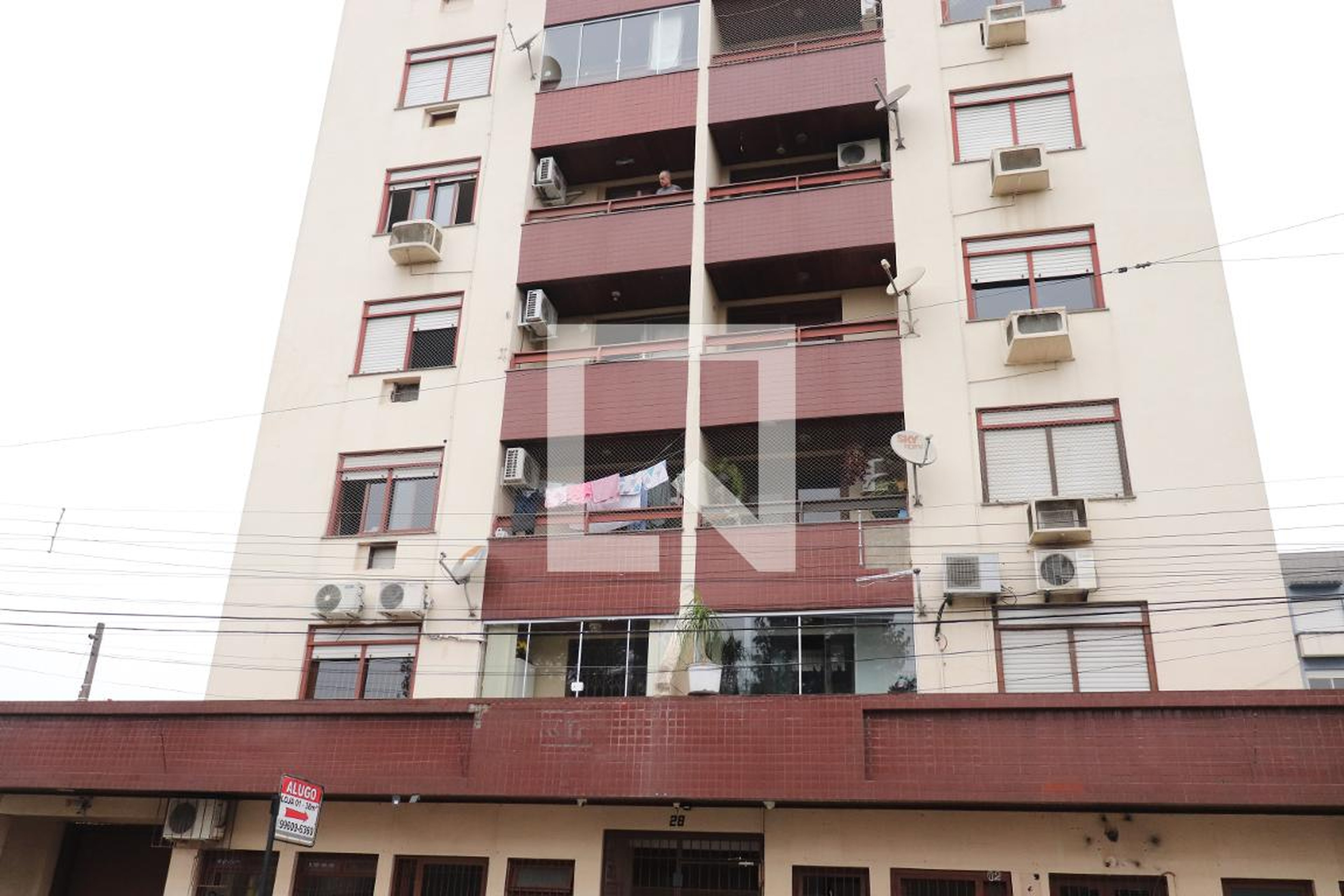 Fachada do Prédio Condomínio em Rua Dom João Becker, 28