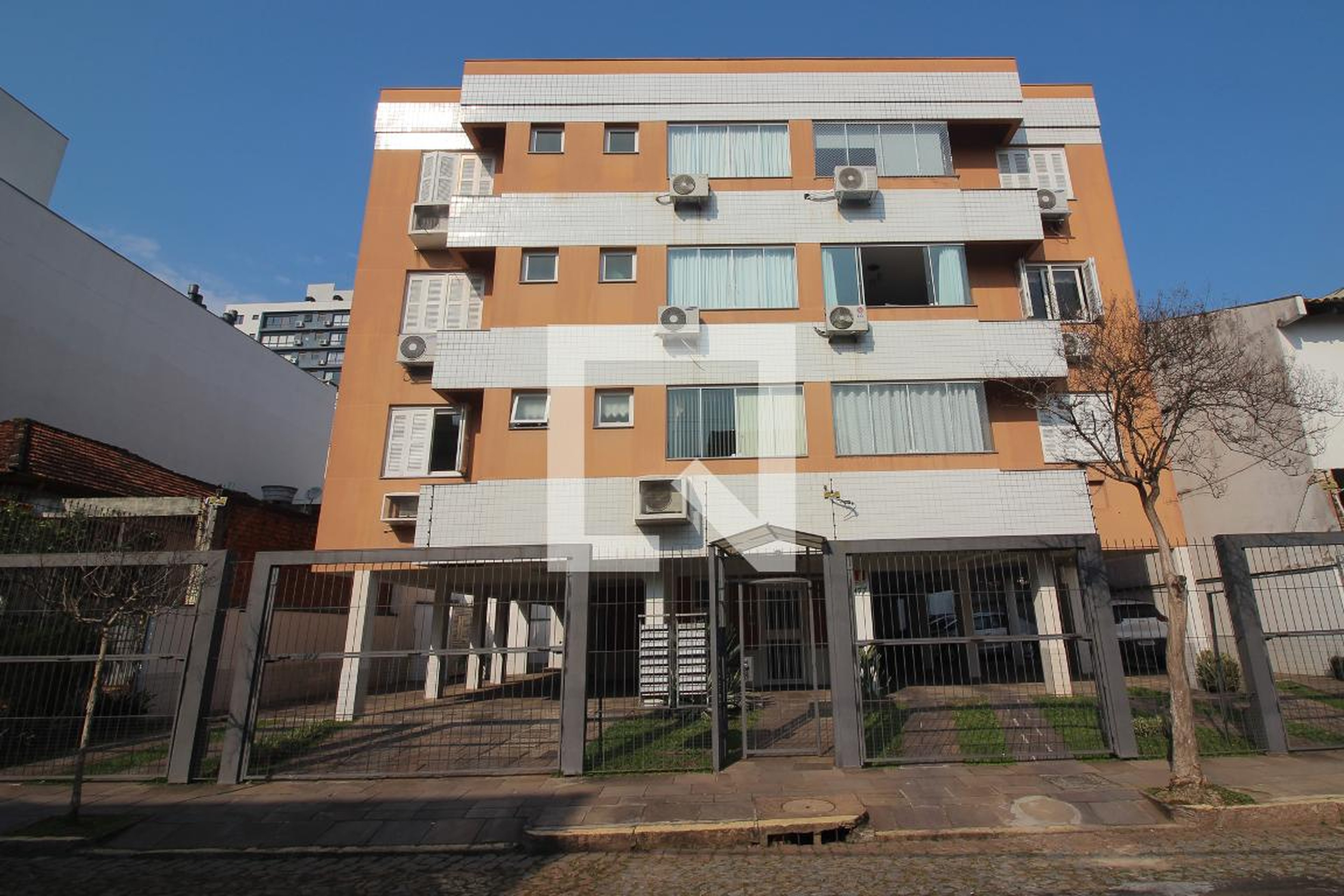 Fachada do Prédio Condomínio em Rua Roque Gonzáles, 177