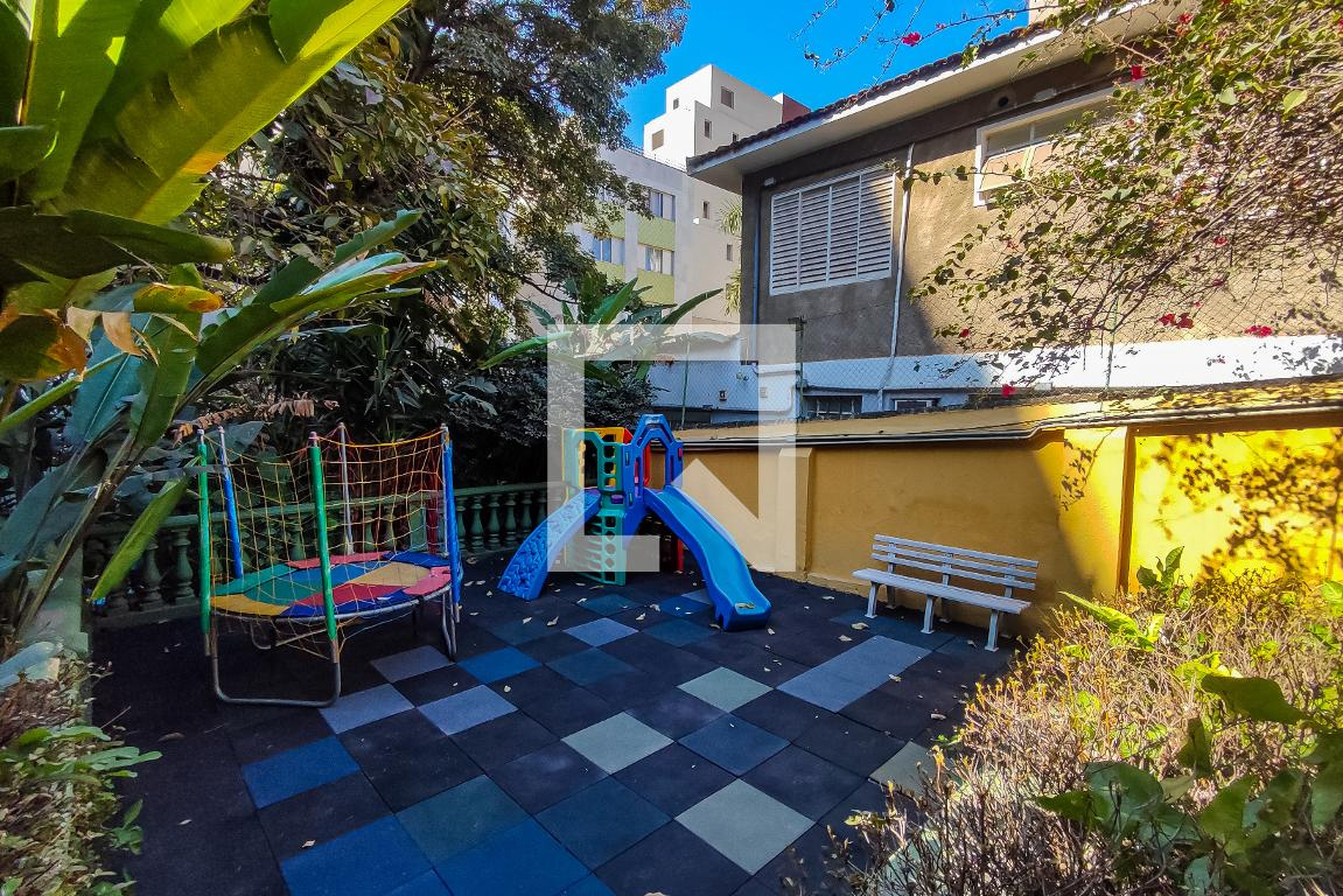 Área Externa - Sandra Mara