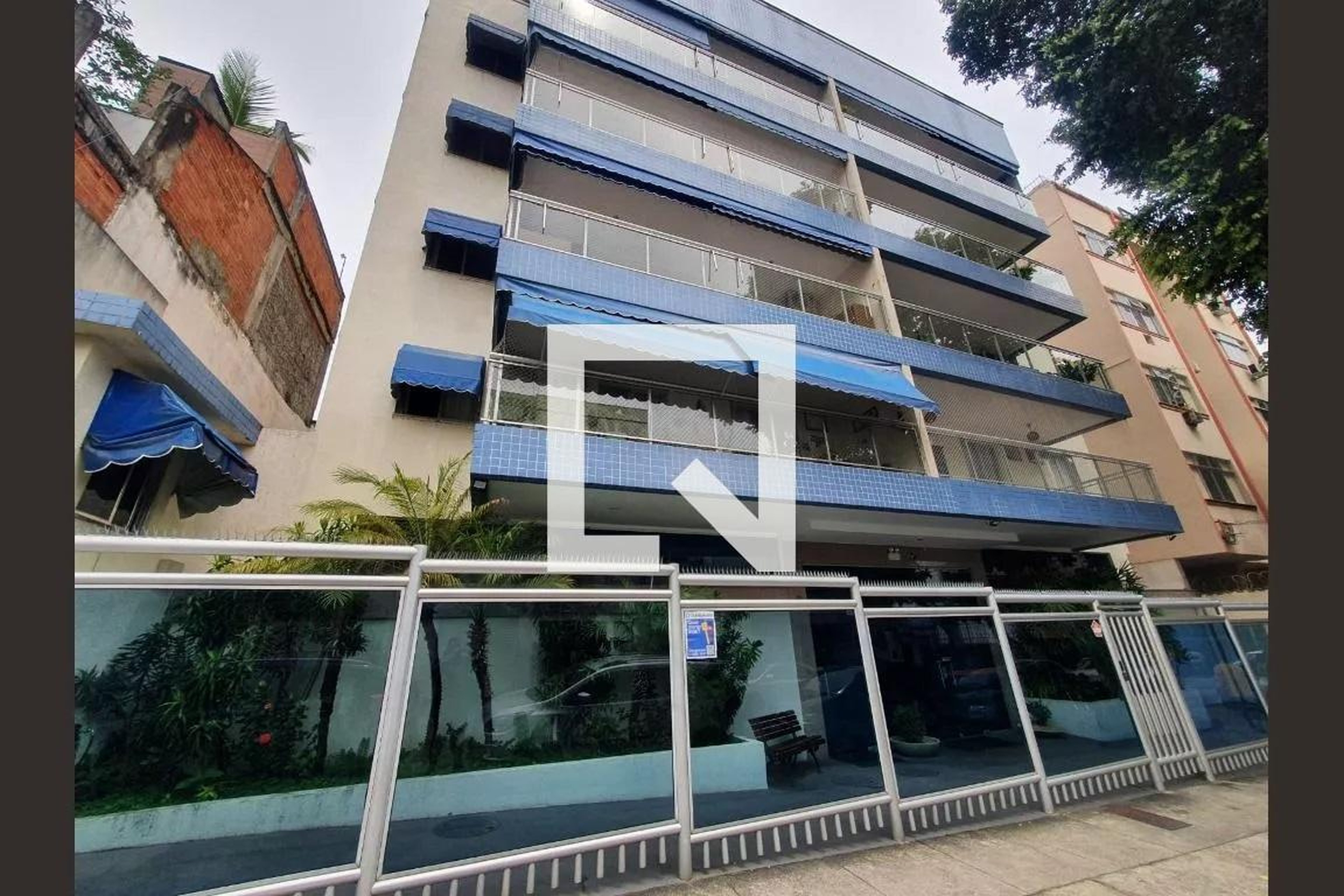 Fachada Condomínio Rosa da Vila