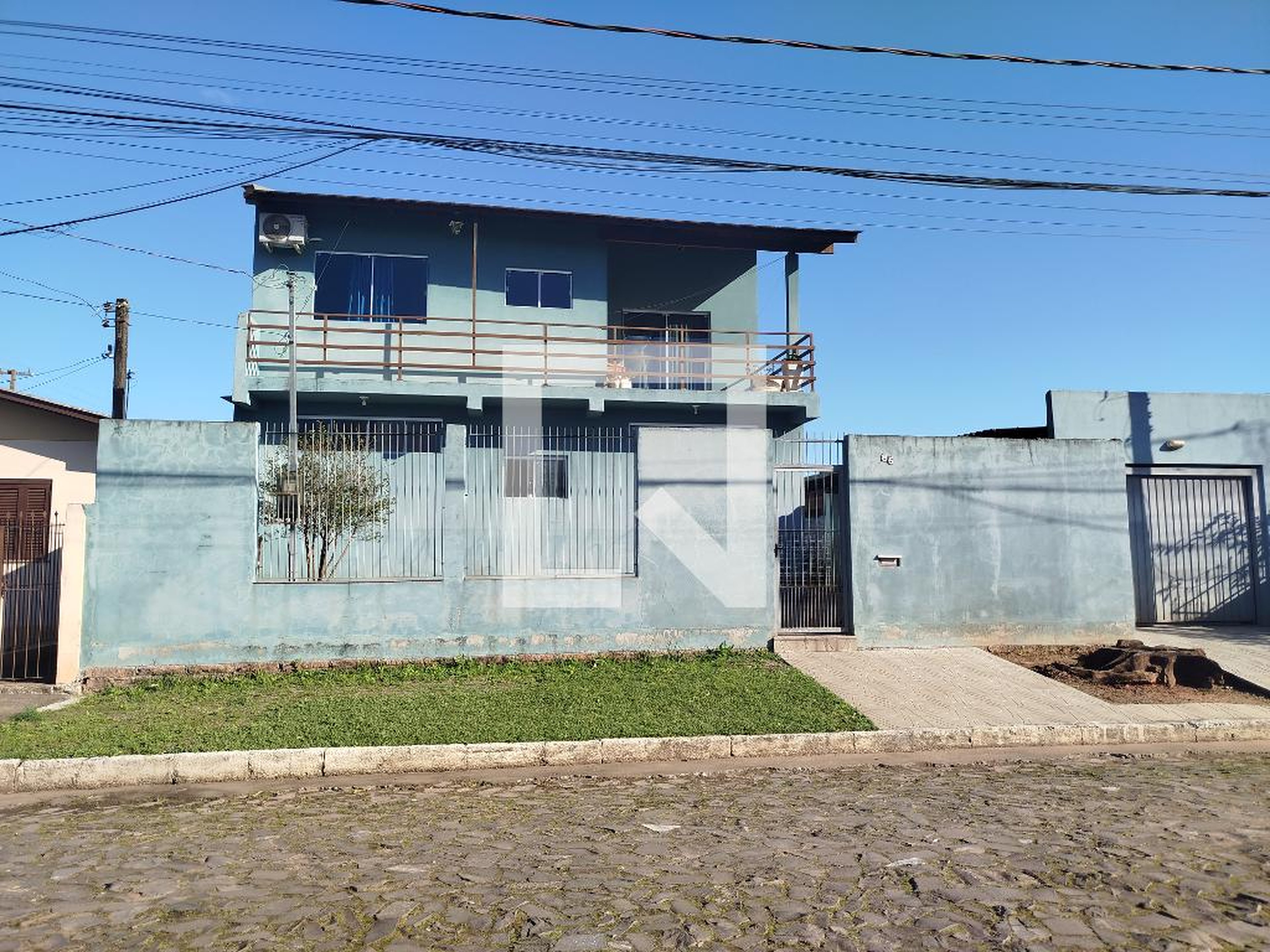 Fachada Condomínio em Rua Rio Jacuí, 85