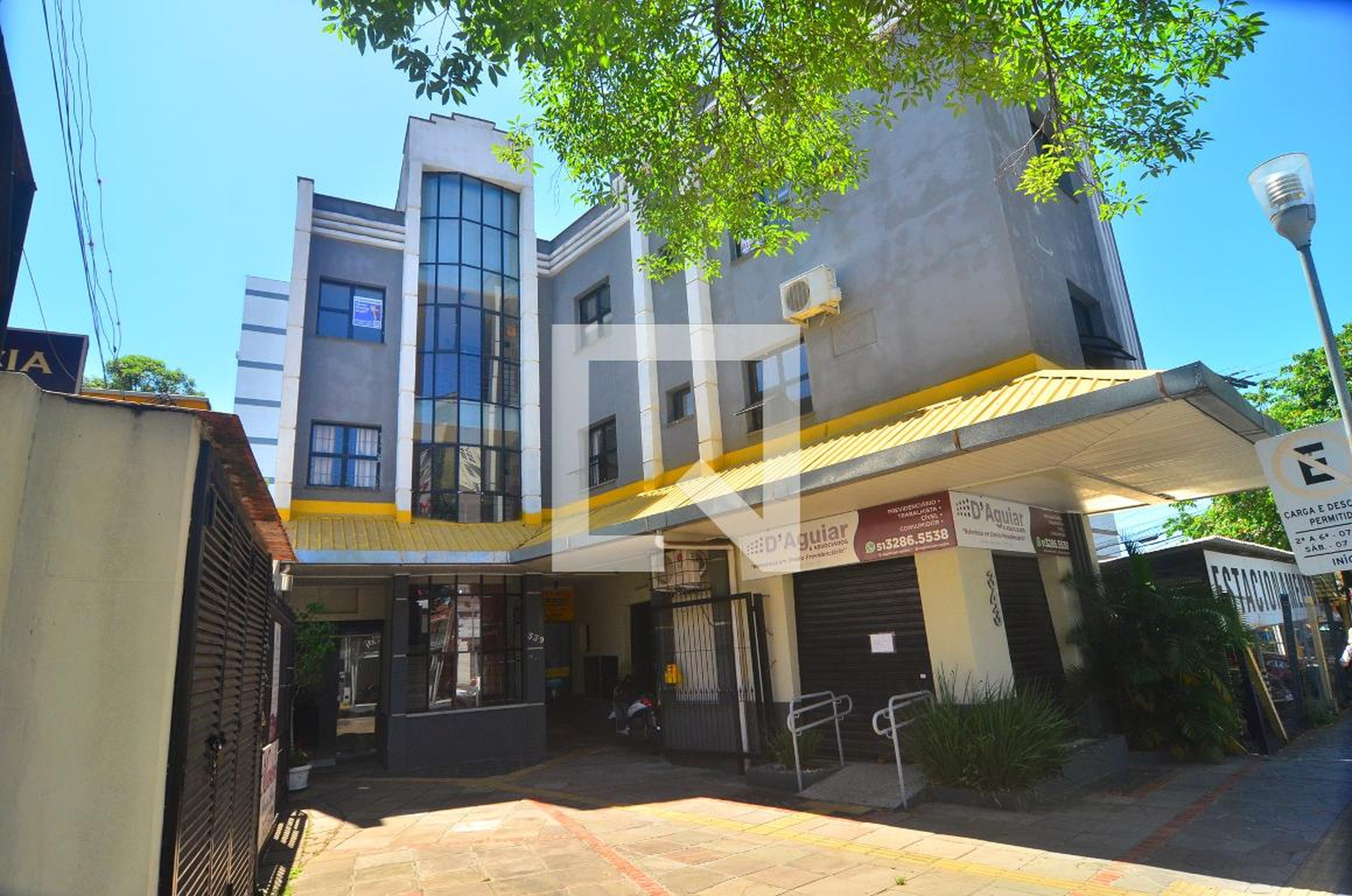 Fachada Condomínio em Rua Cândido Machado, 339