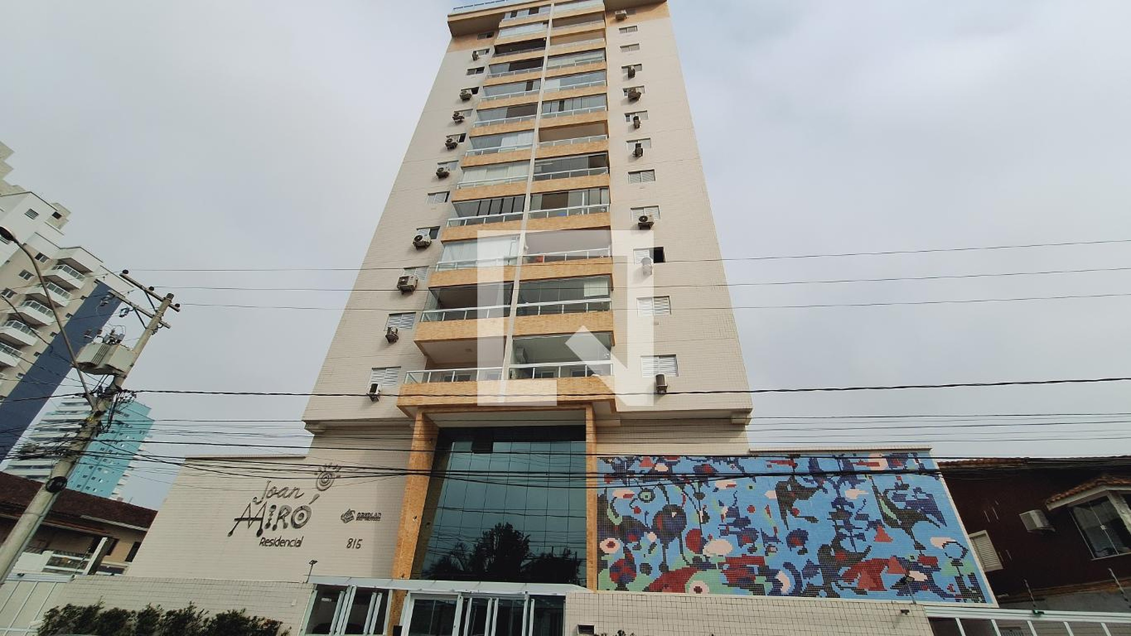 Fachada do Prédio Residencial Joan Miró