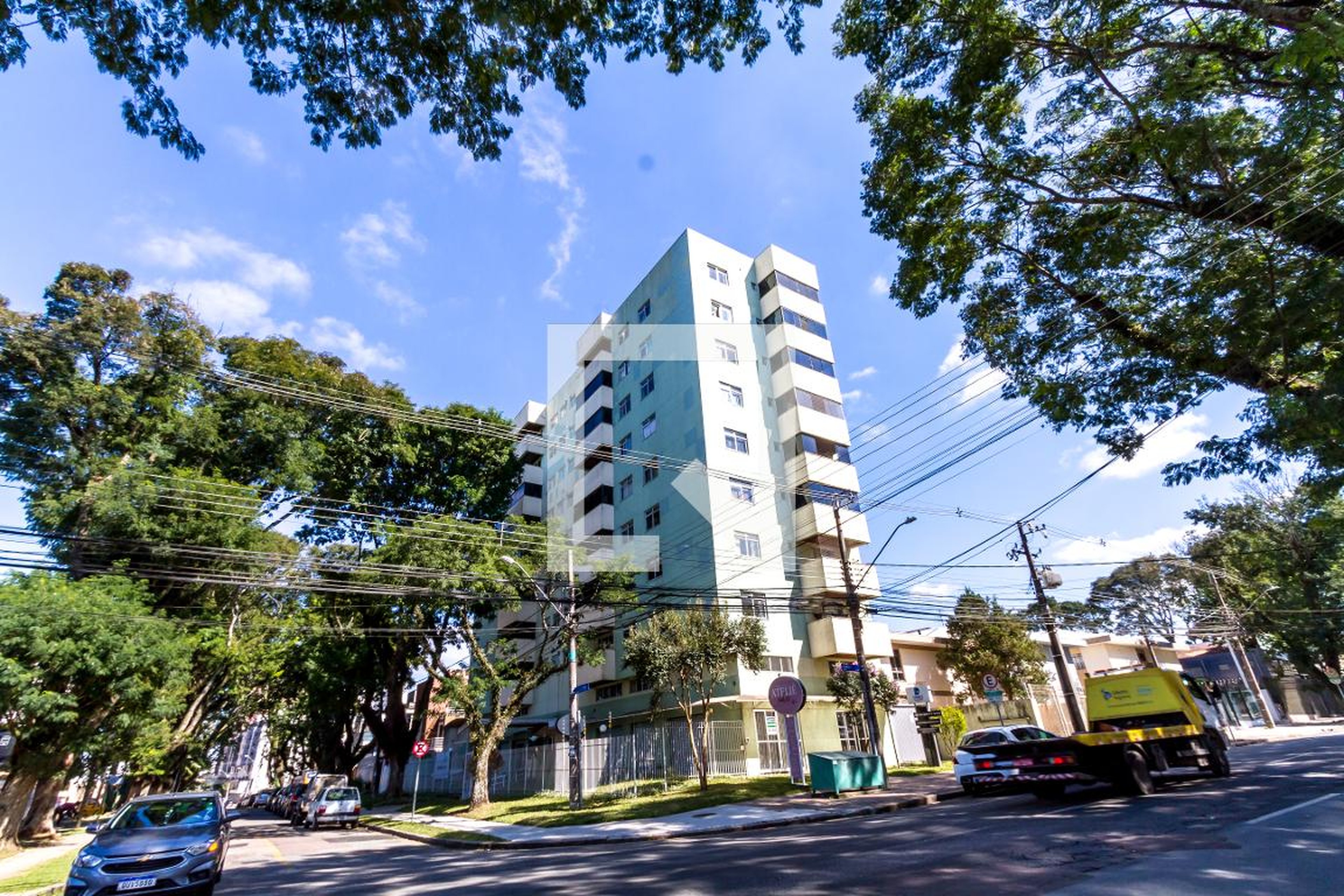 Fachada do Prédio Condomínio em Rua Peru, 281