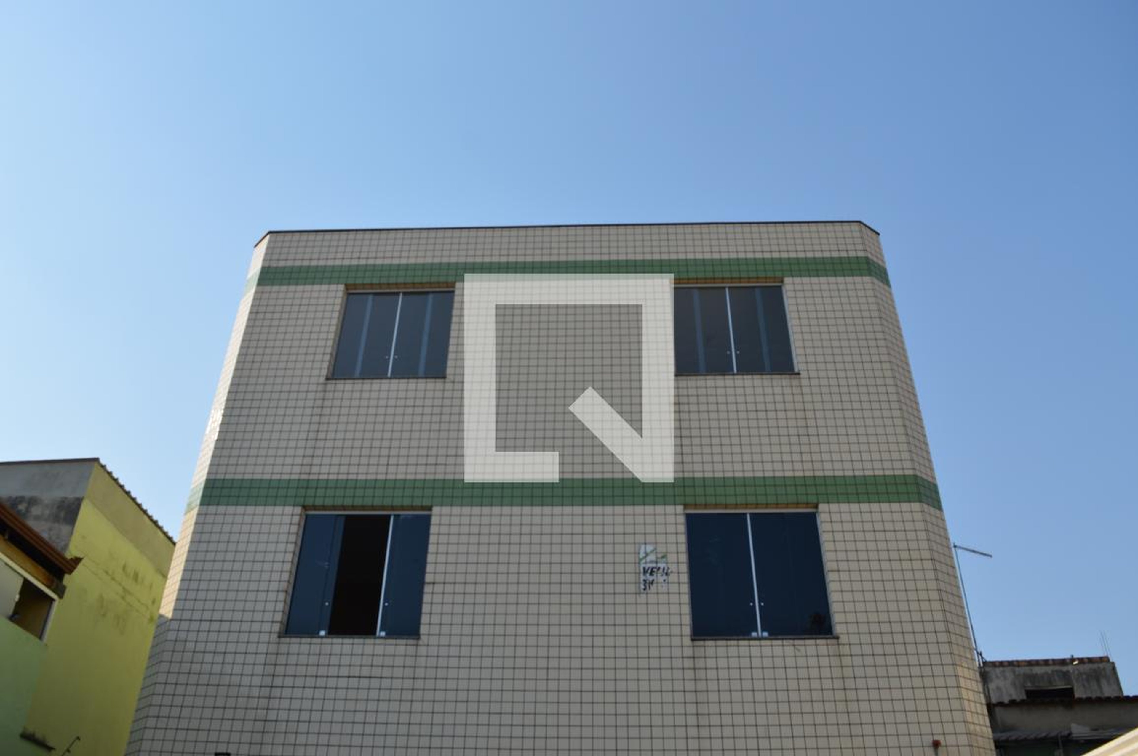 Fachada Condomínio em Rua V, 135