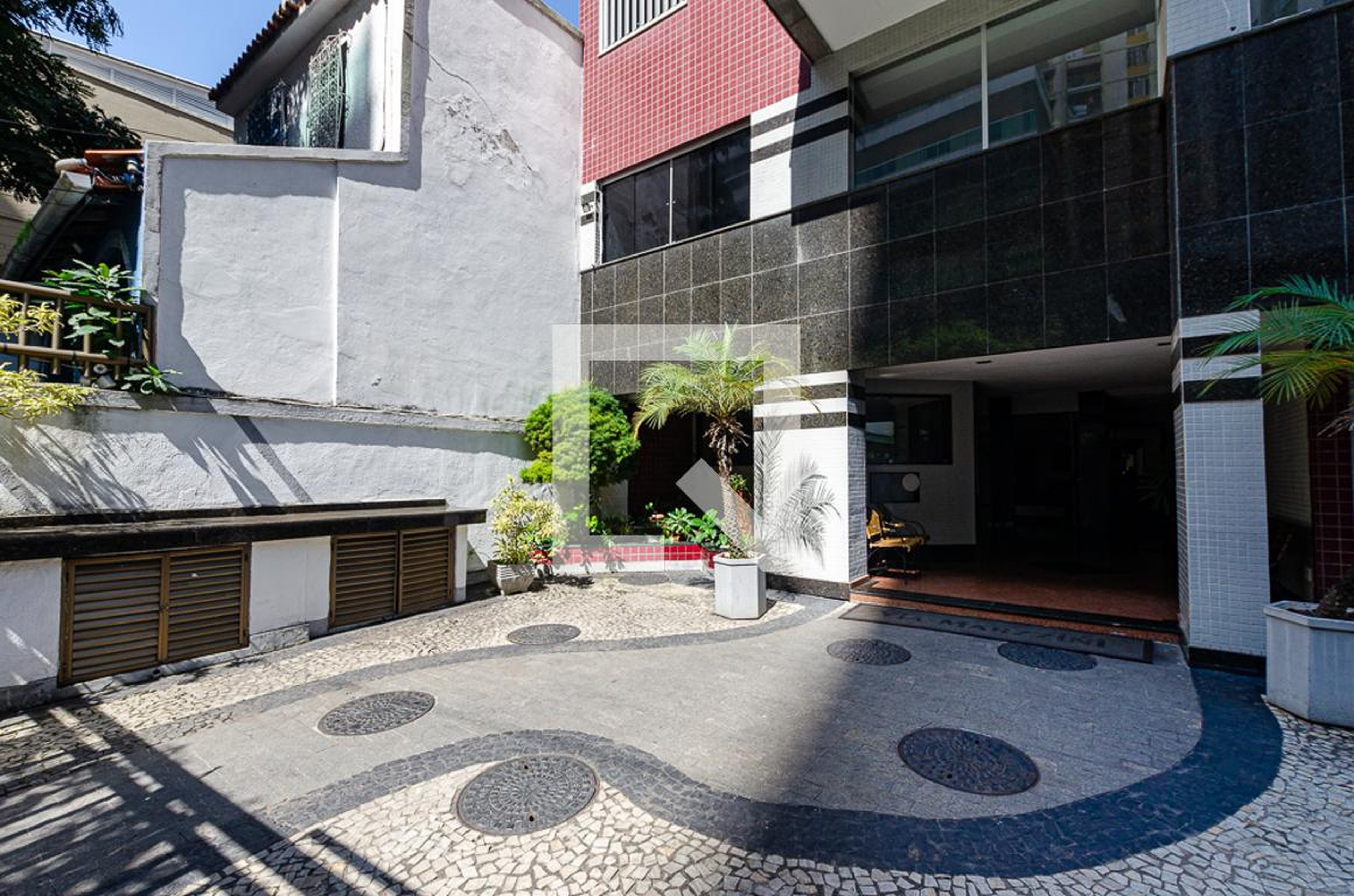 Entrada - Via Marzzini