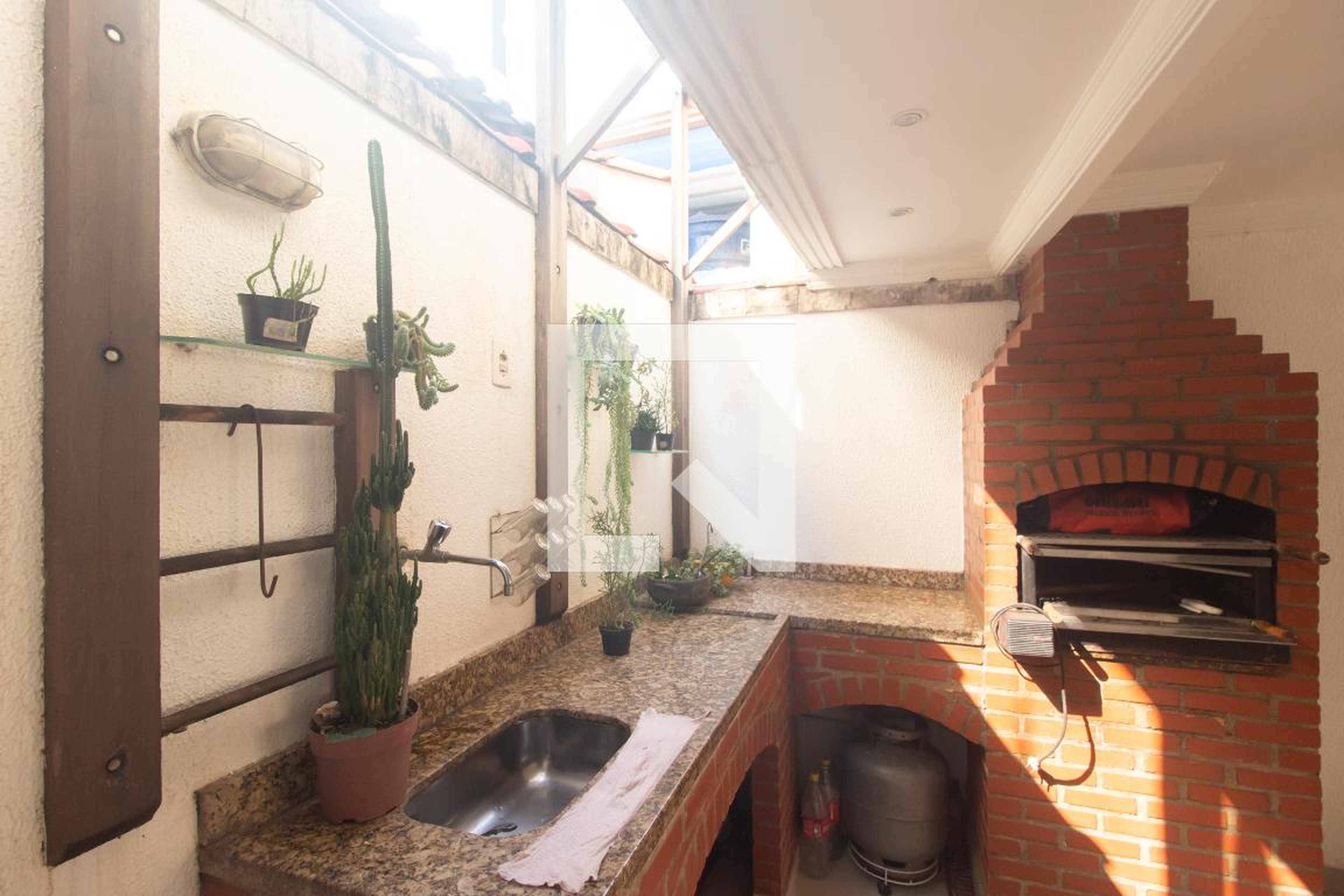 Churrasqueira - Residencial Alhambra