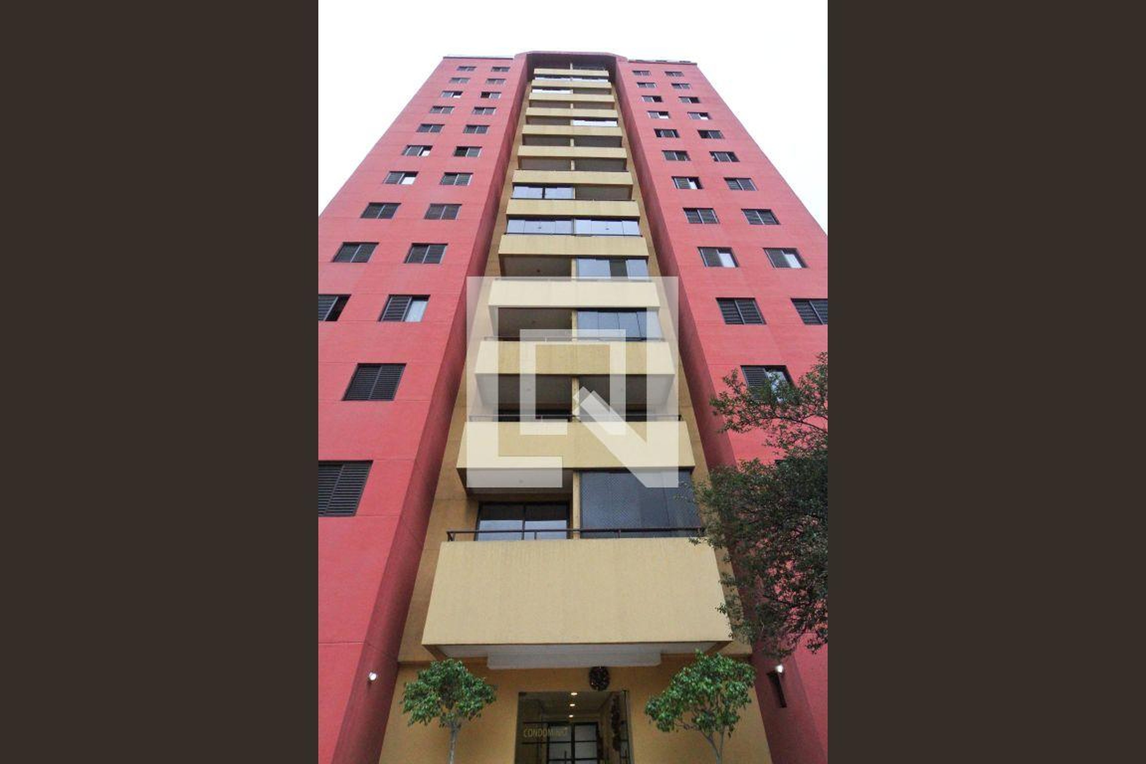 Fachada do Prédio Condomínio Riverside