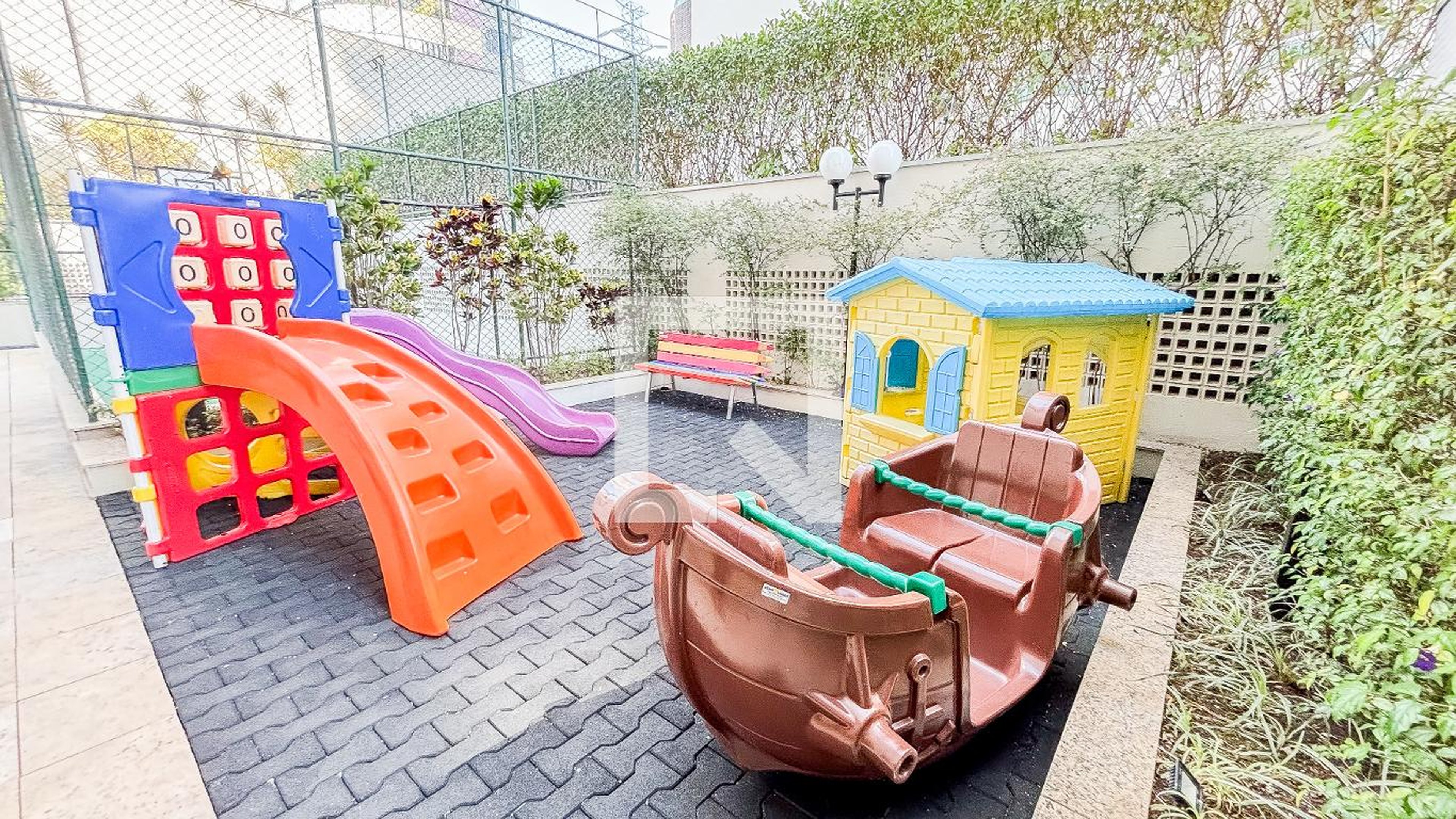 Playground - Jardim Brecheret