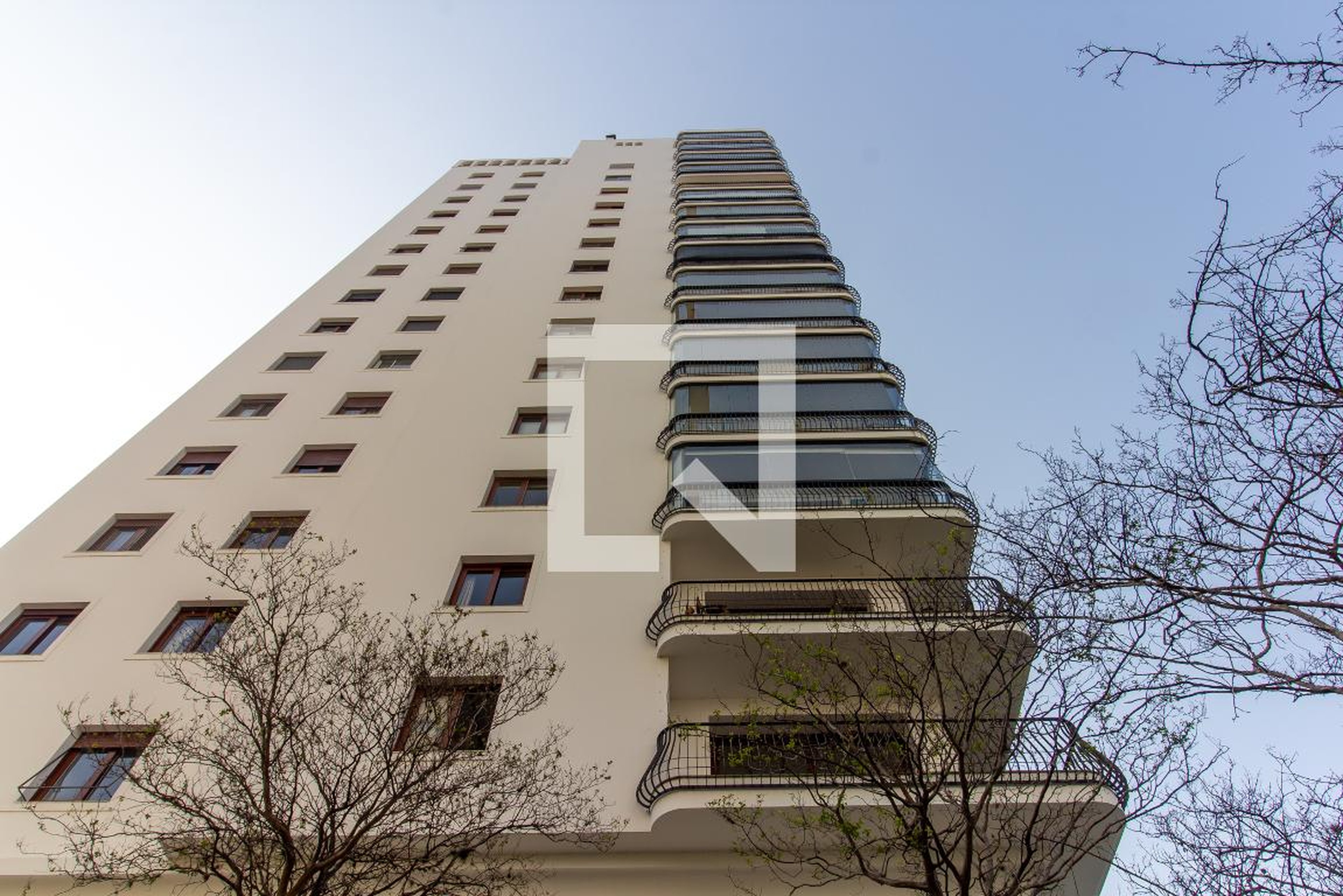 Fachada do Prédio Condomínio Dardanelos