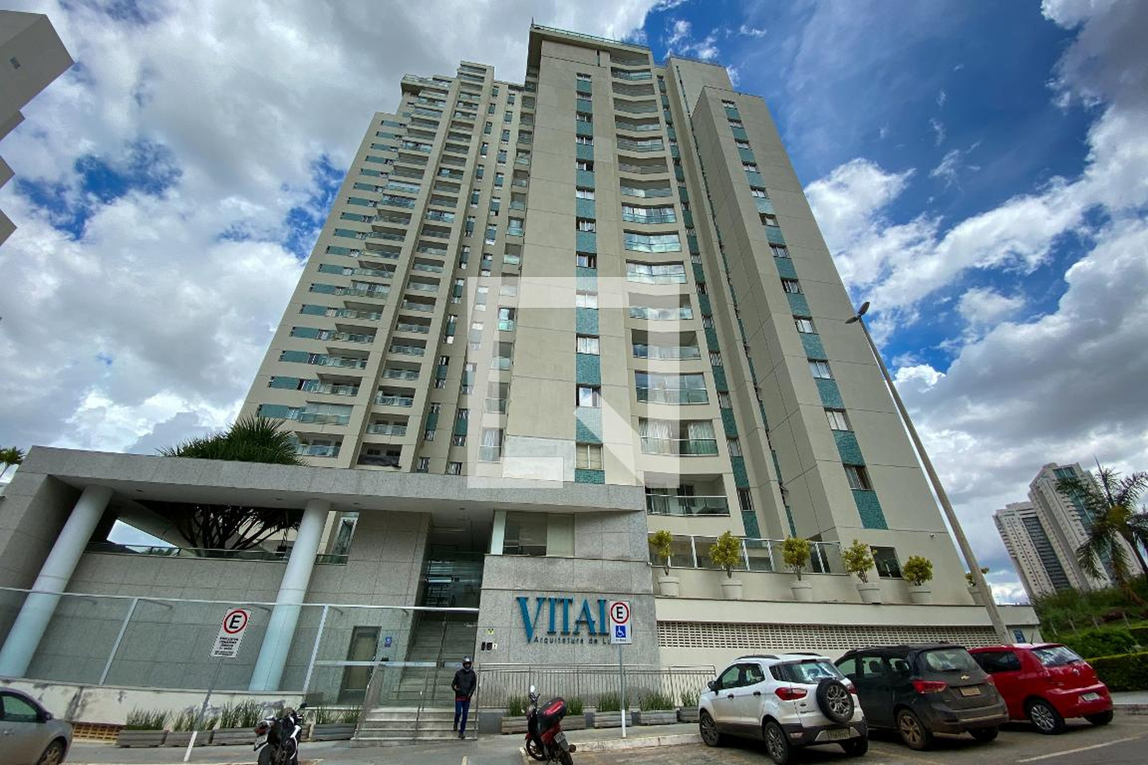 Fachada Condomínio em Quadra 4 Conjunto E, 303