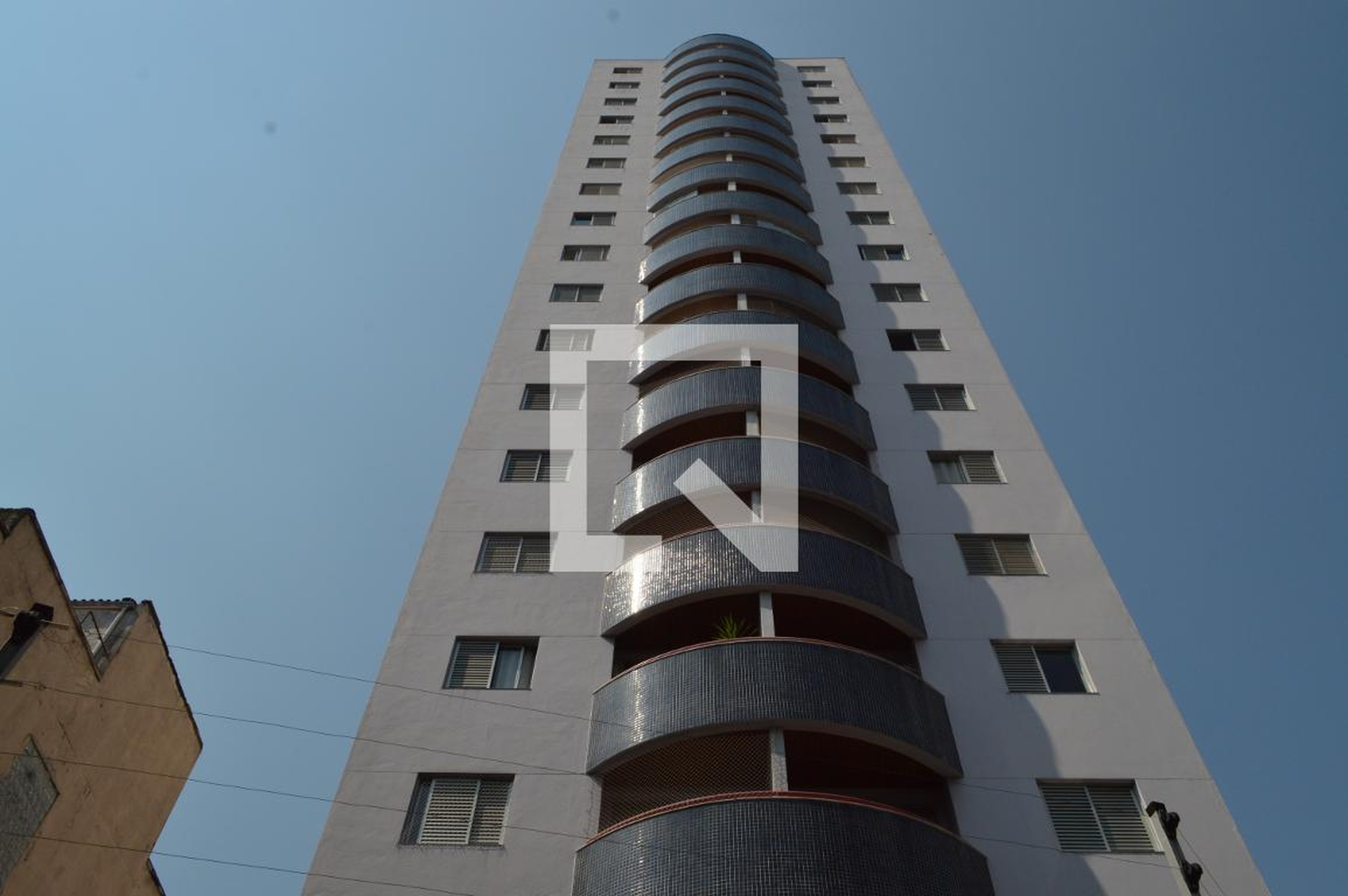 Fachada Condomínio em Rua da Glória, 469