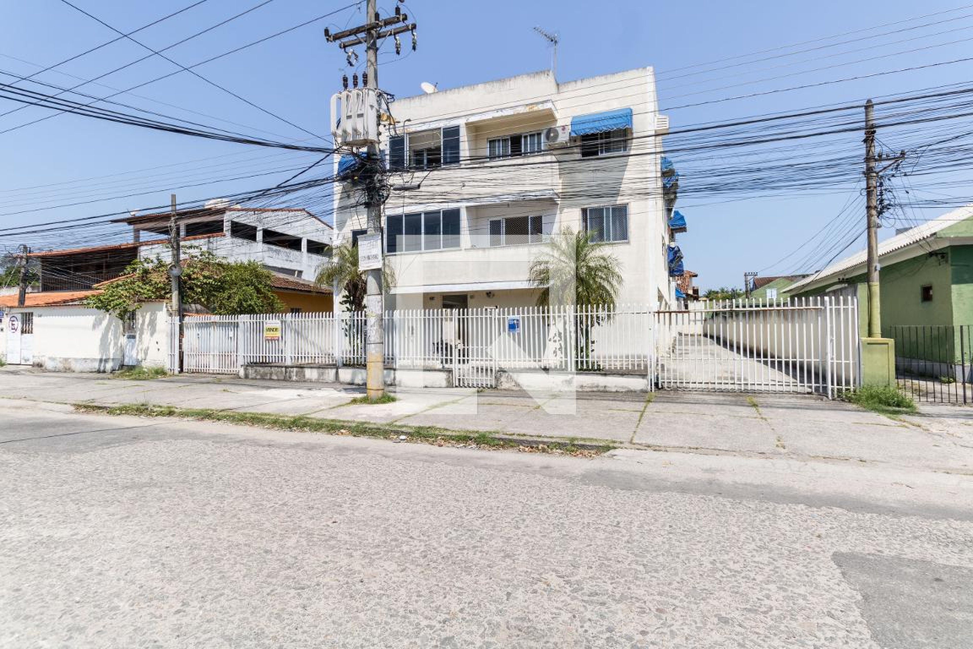 Fachada do Condomínio Condomínio em Rua Ajurana, 257