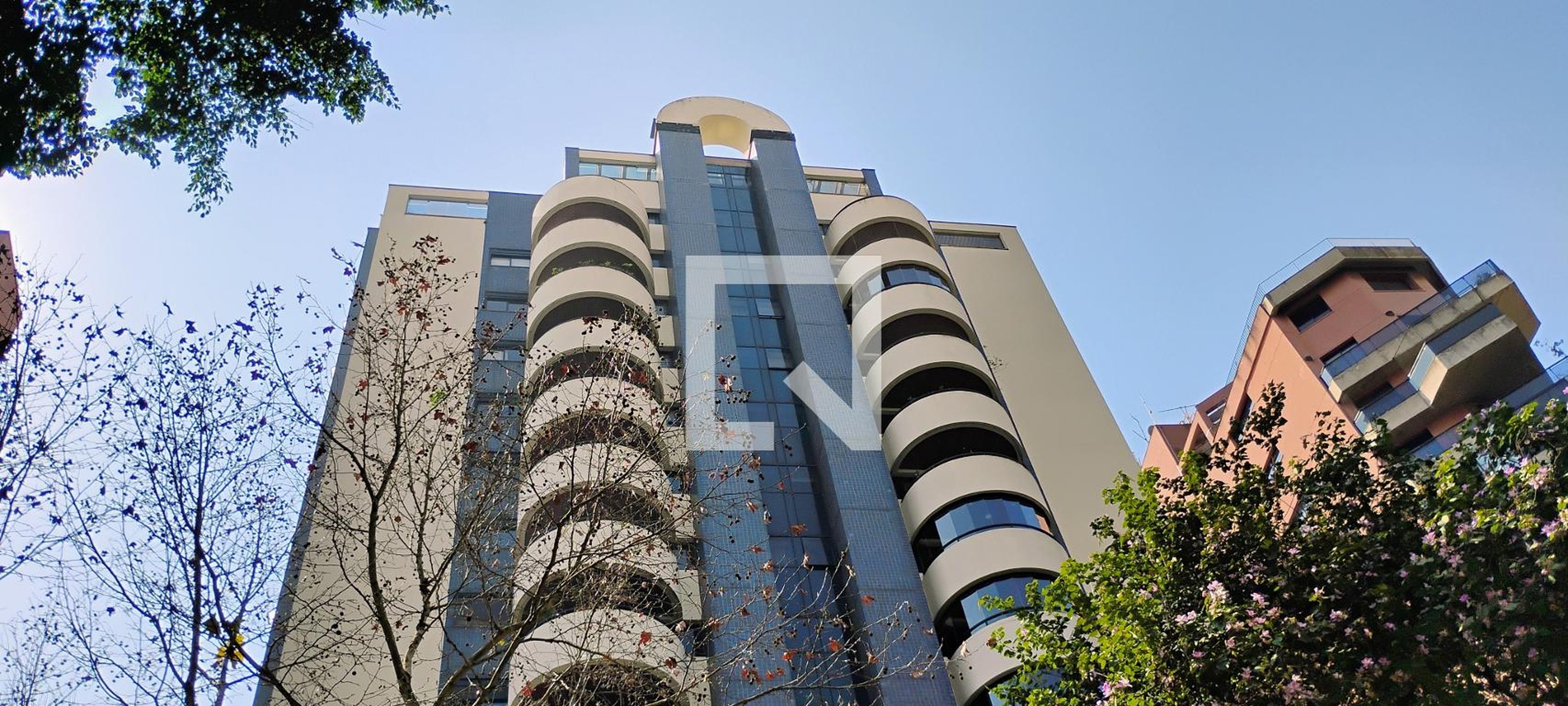 Fachada Condomínio Heloisa