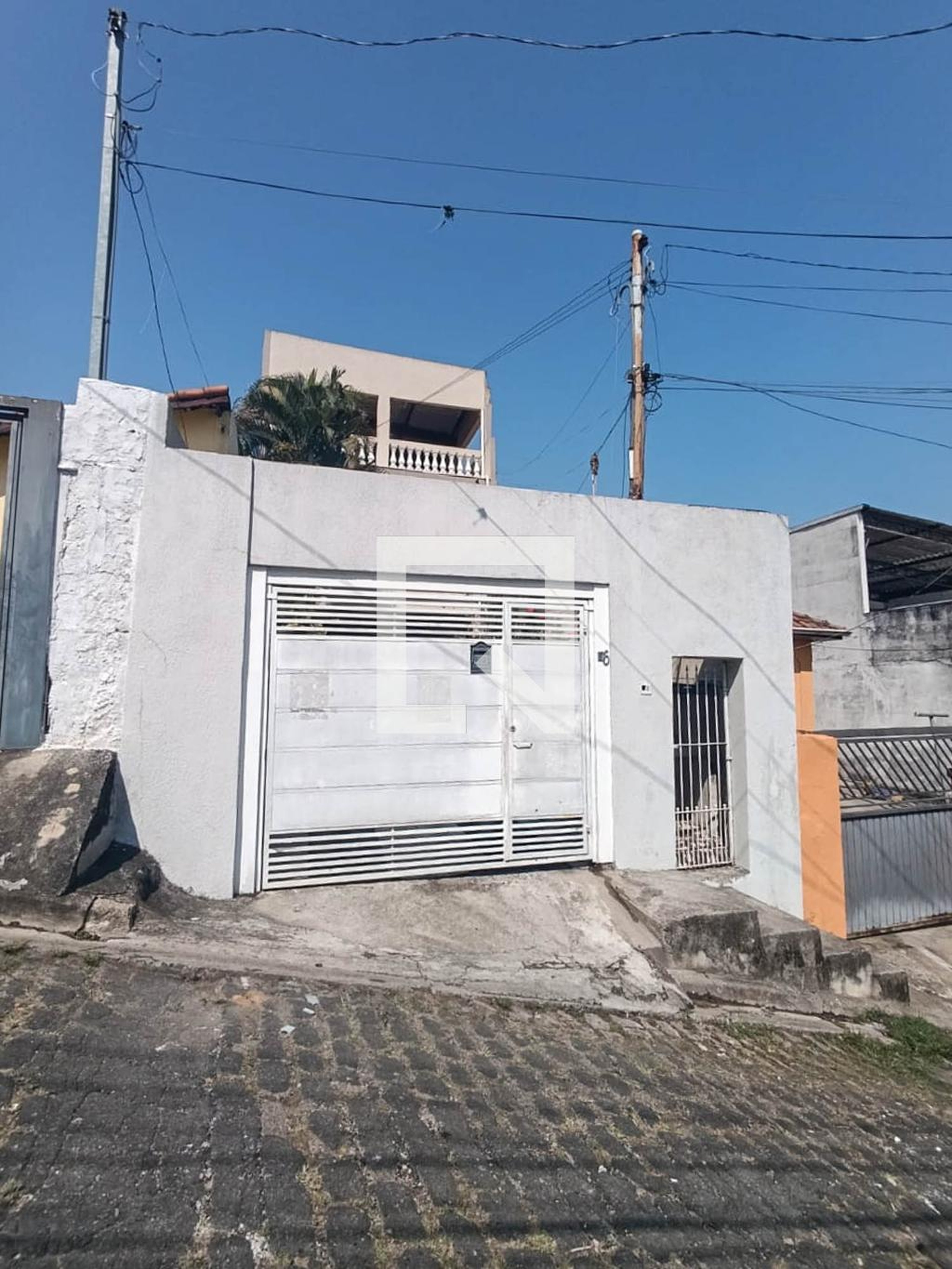 Fachada Condomínio em Travessa Barra do Ribeiro, 56