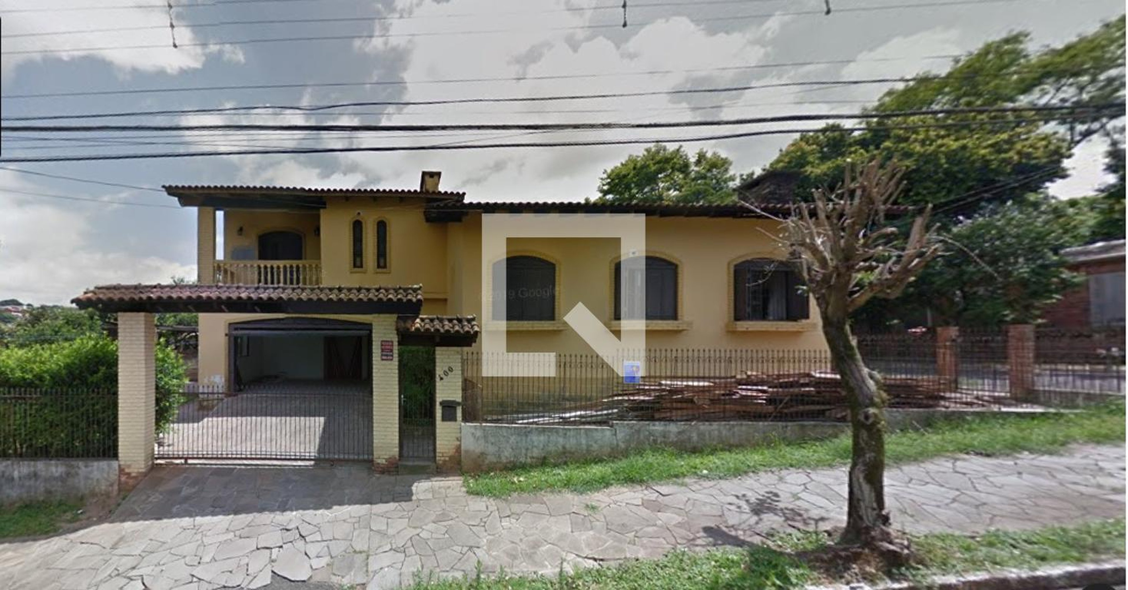 fachada Condomínio em Rua São Carlos, 400