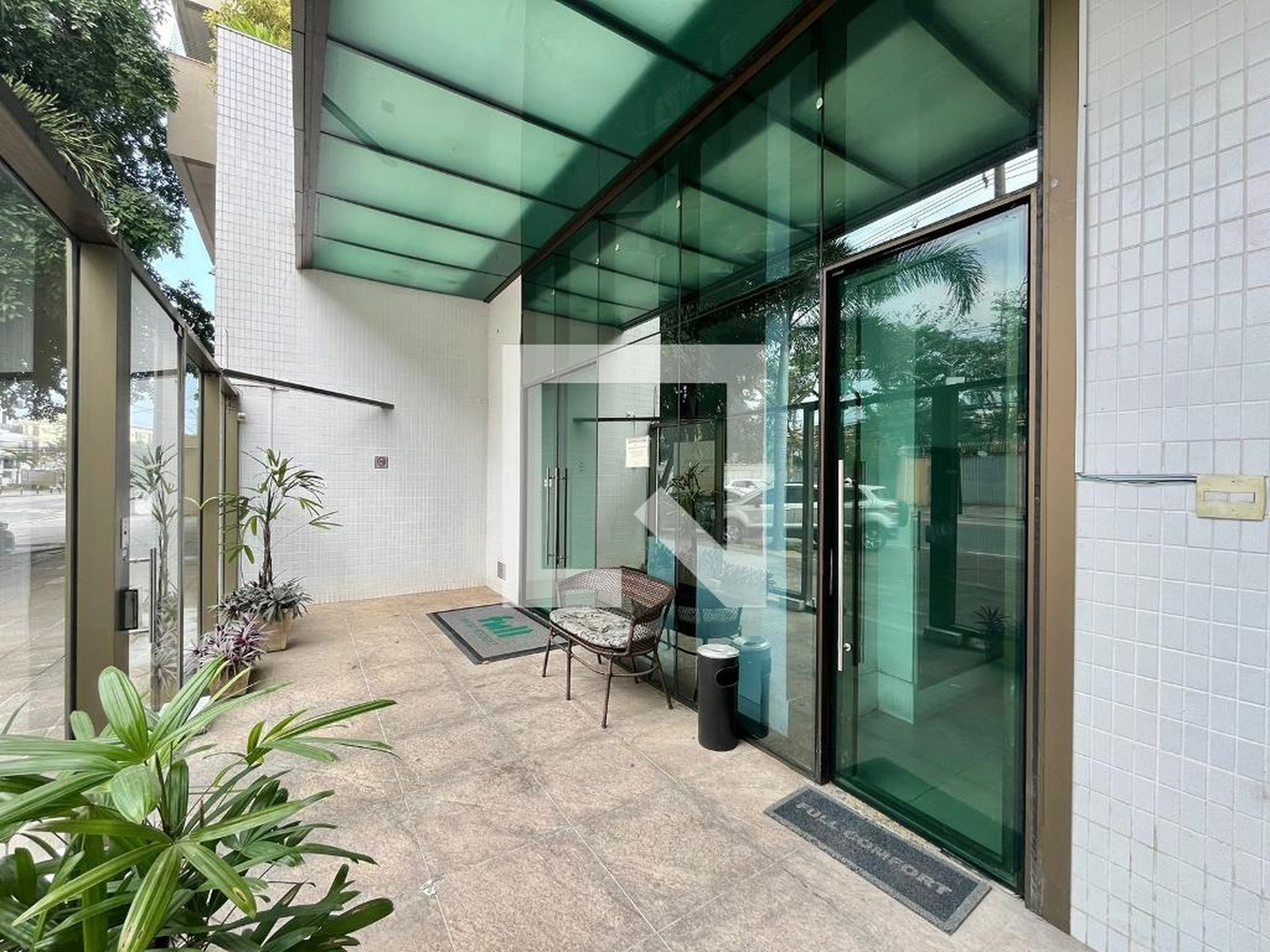 Entrada - Full Comfort Residence